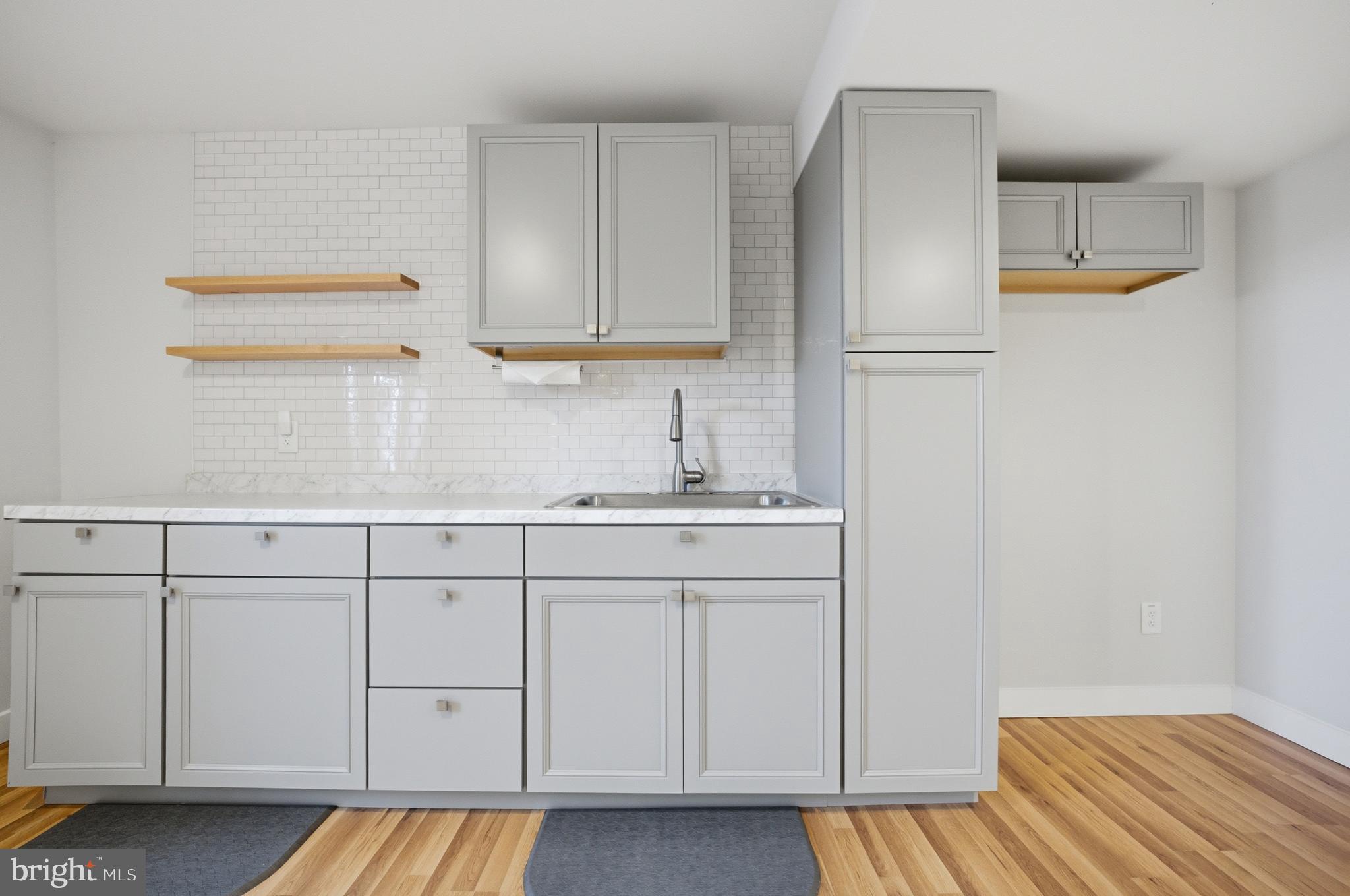 STONEHOUSE - Residential