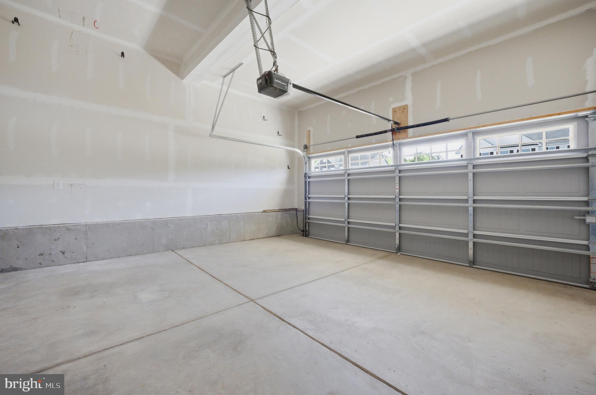 STONEHOUSE - Residential