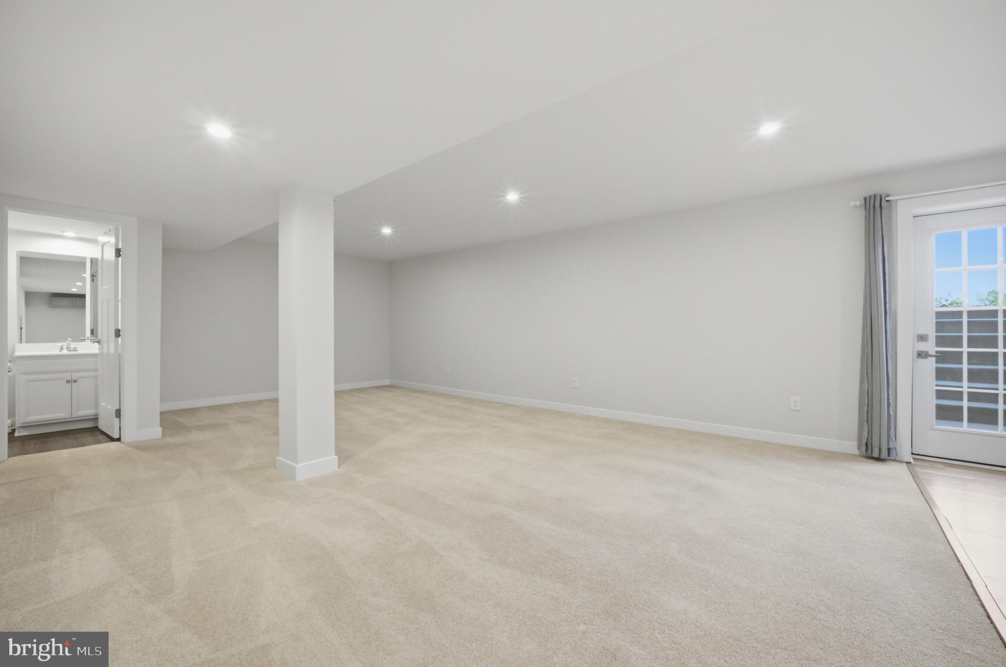 STONEHOUSE - Residential