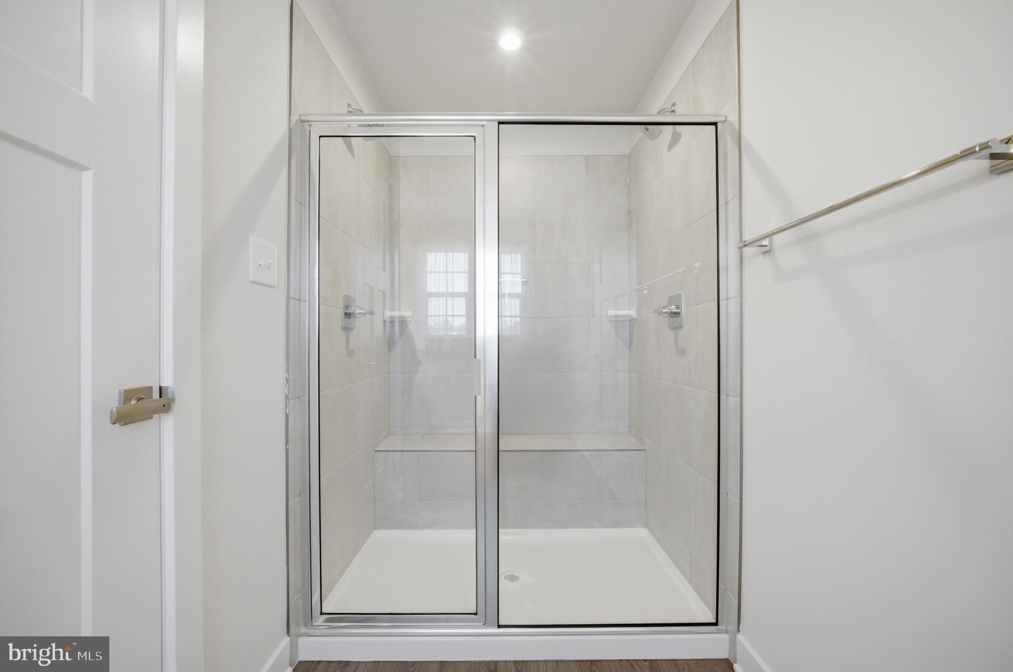 STONEHOUSE - Residential