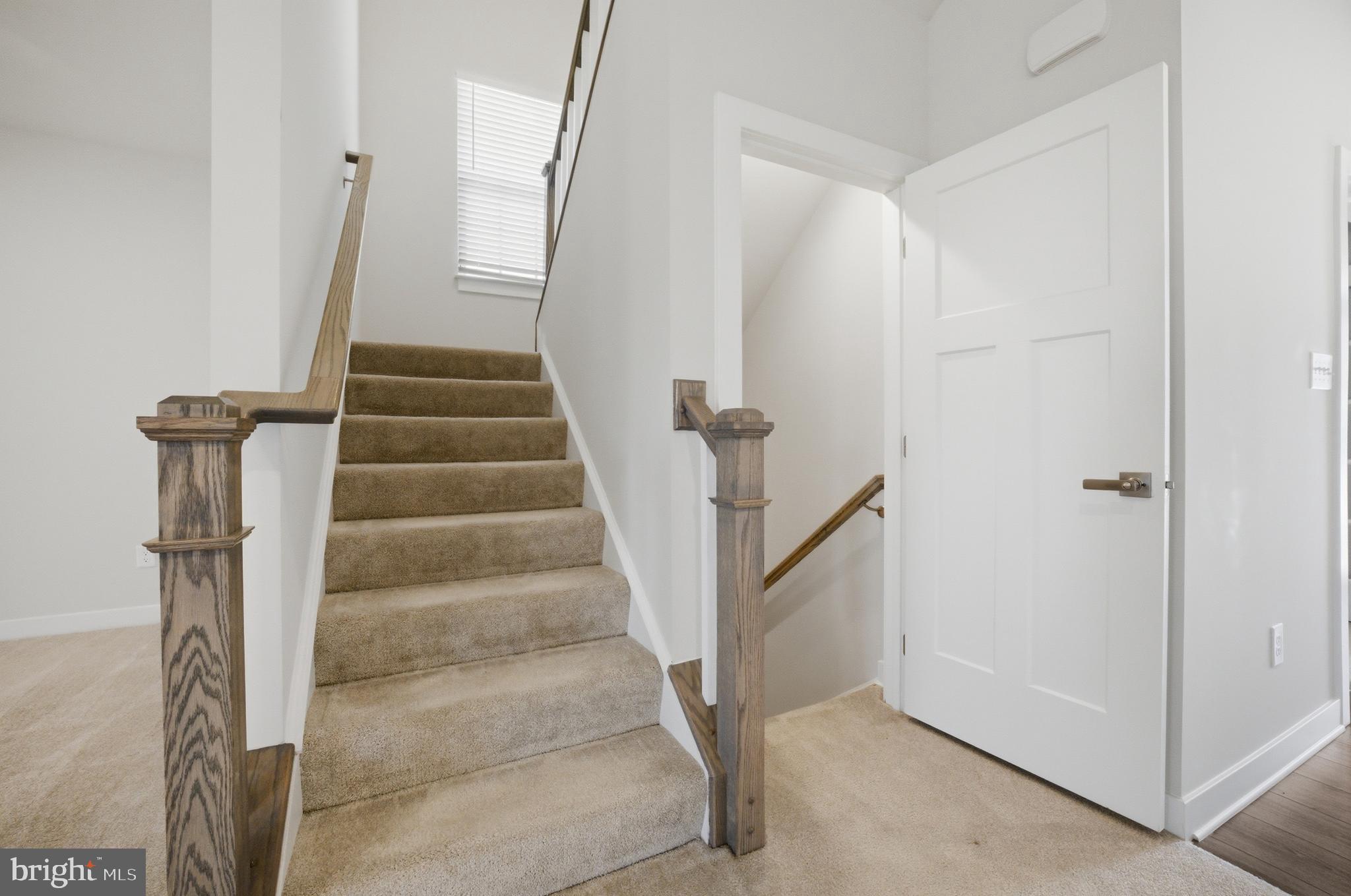 STONEHOUSE - Residential