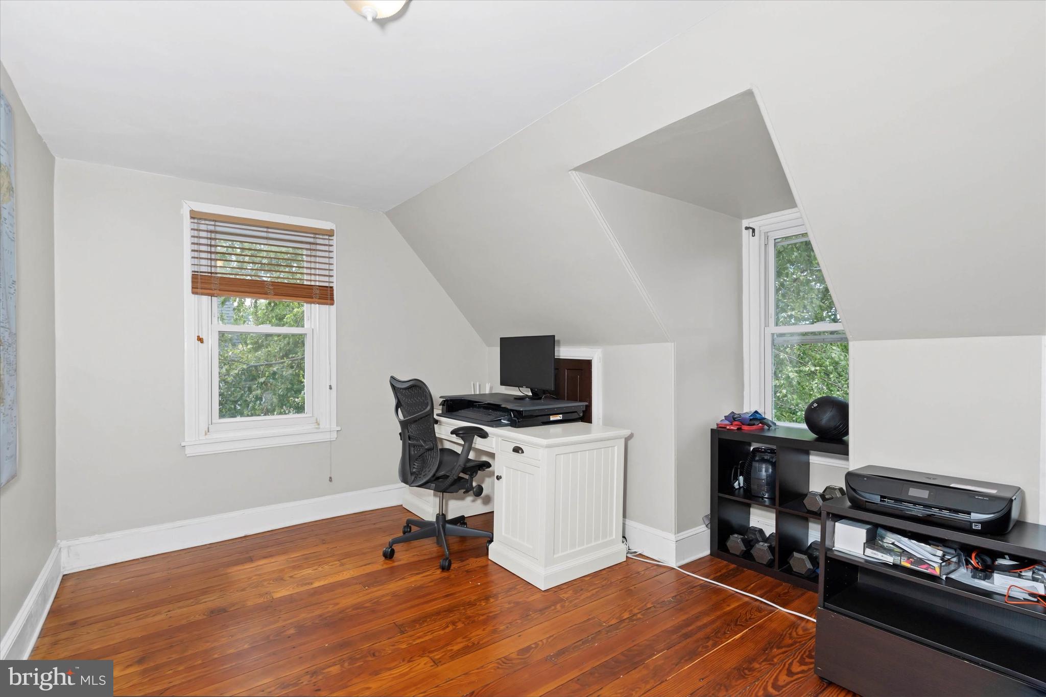 BRYN MAWR - Residential