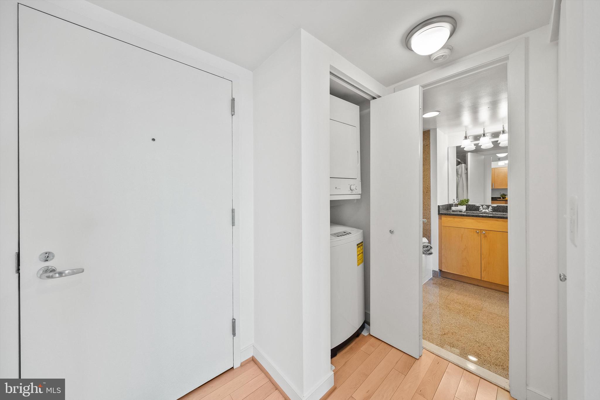 DOWNTOWN BETHESDA - Residential