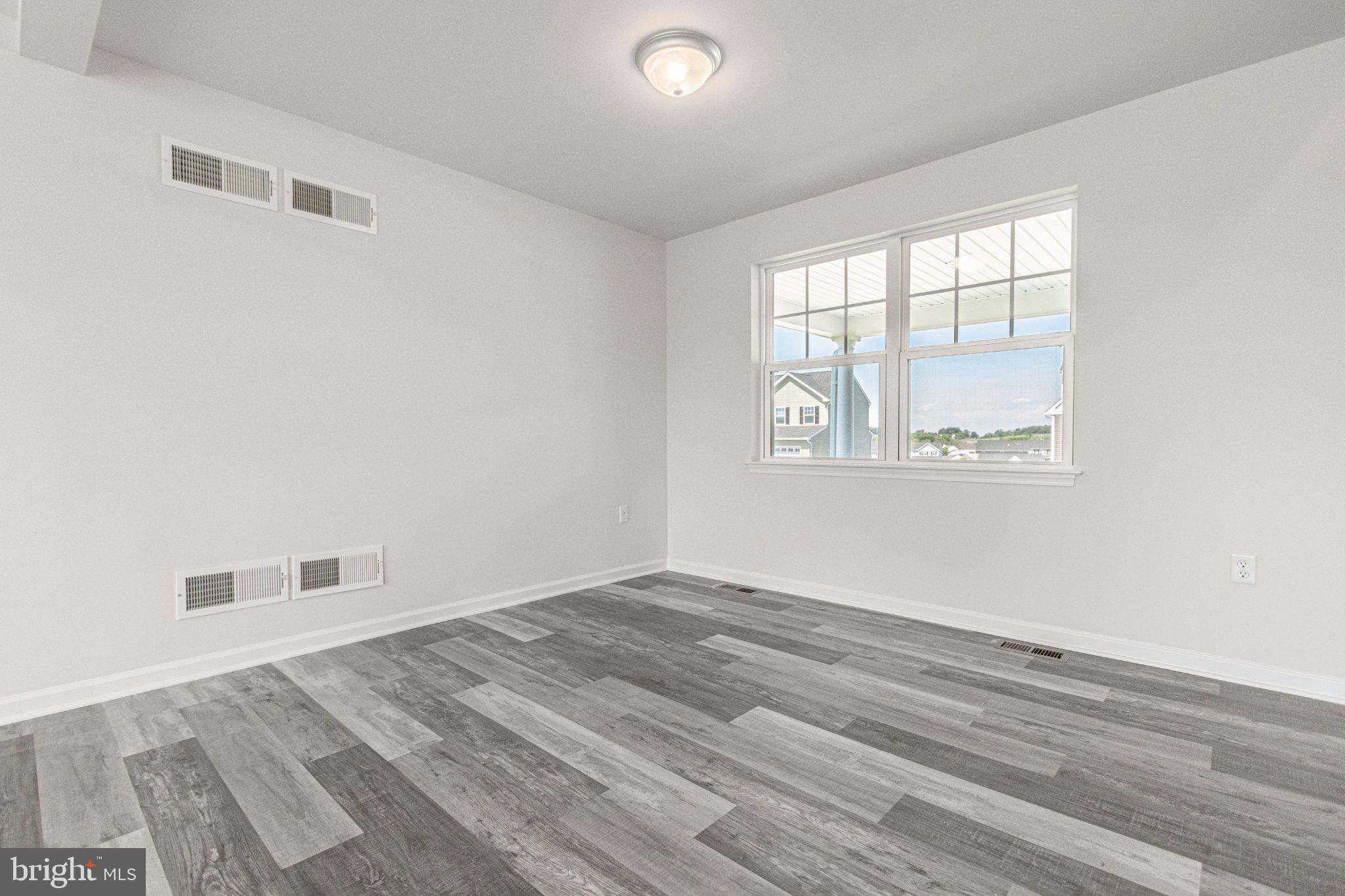 FARM LANE ESTATES - Residential