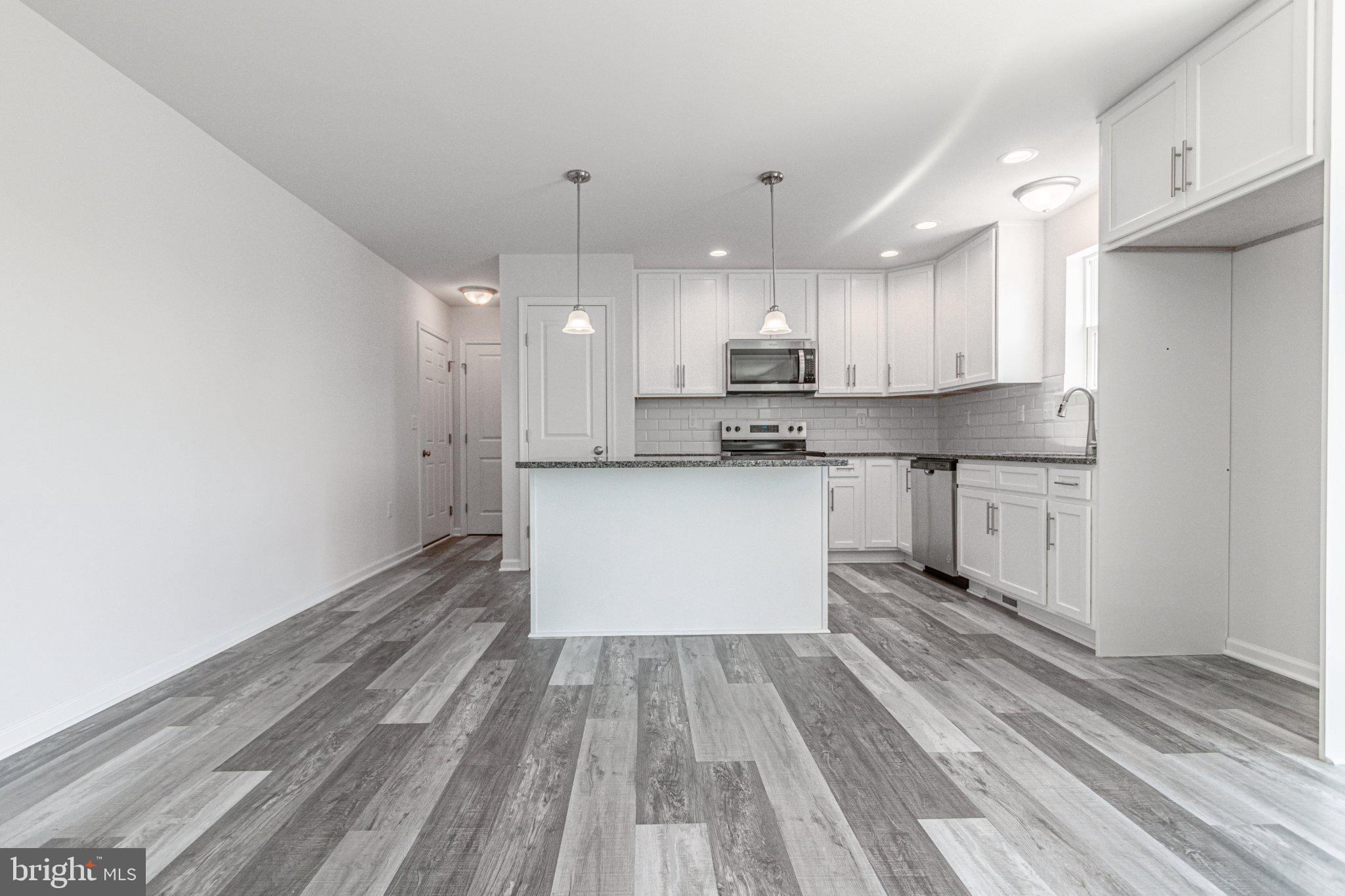 FARM LANE ESTATES - Residential
