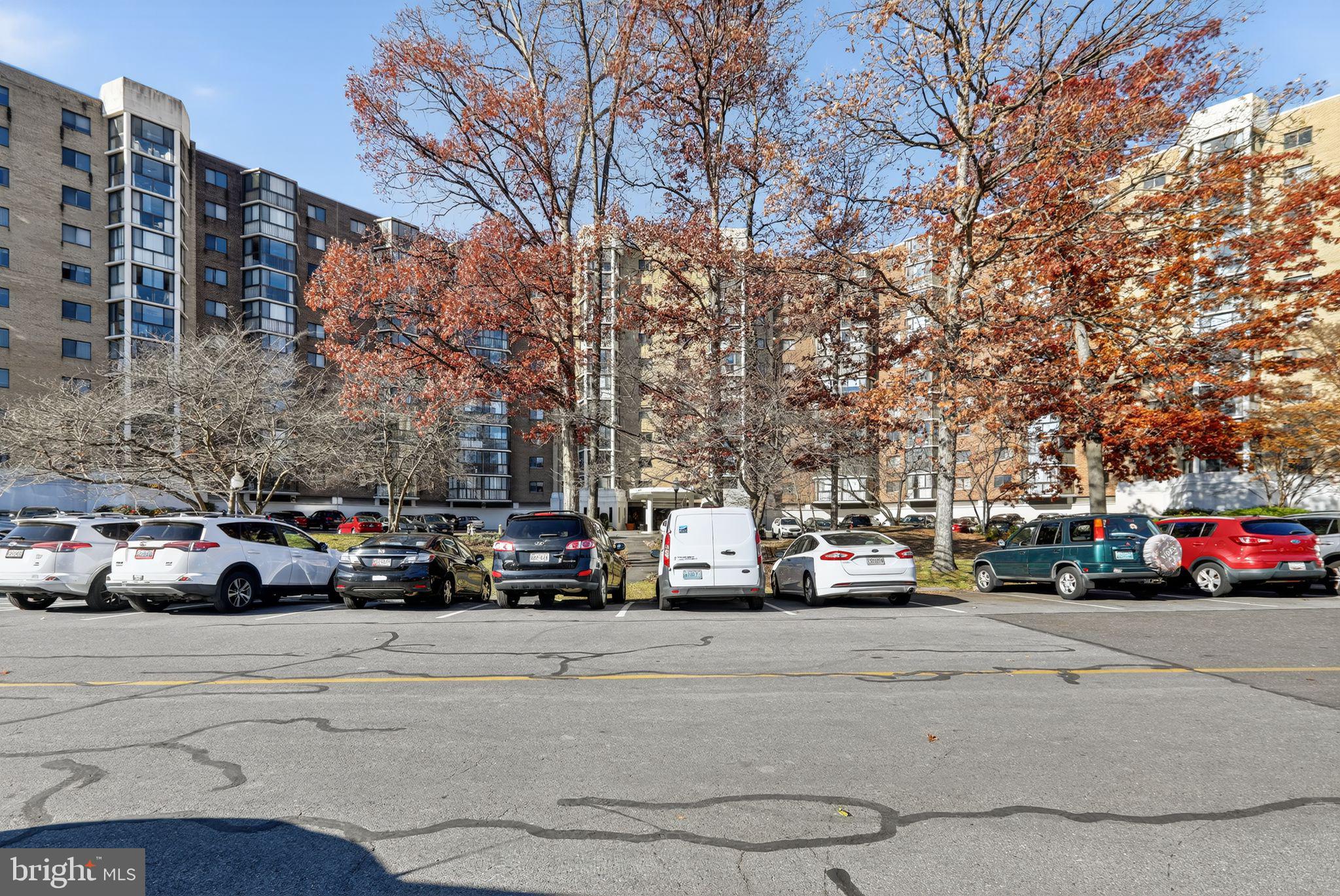 GREENS AT LEISURE WORLD - Residential