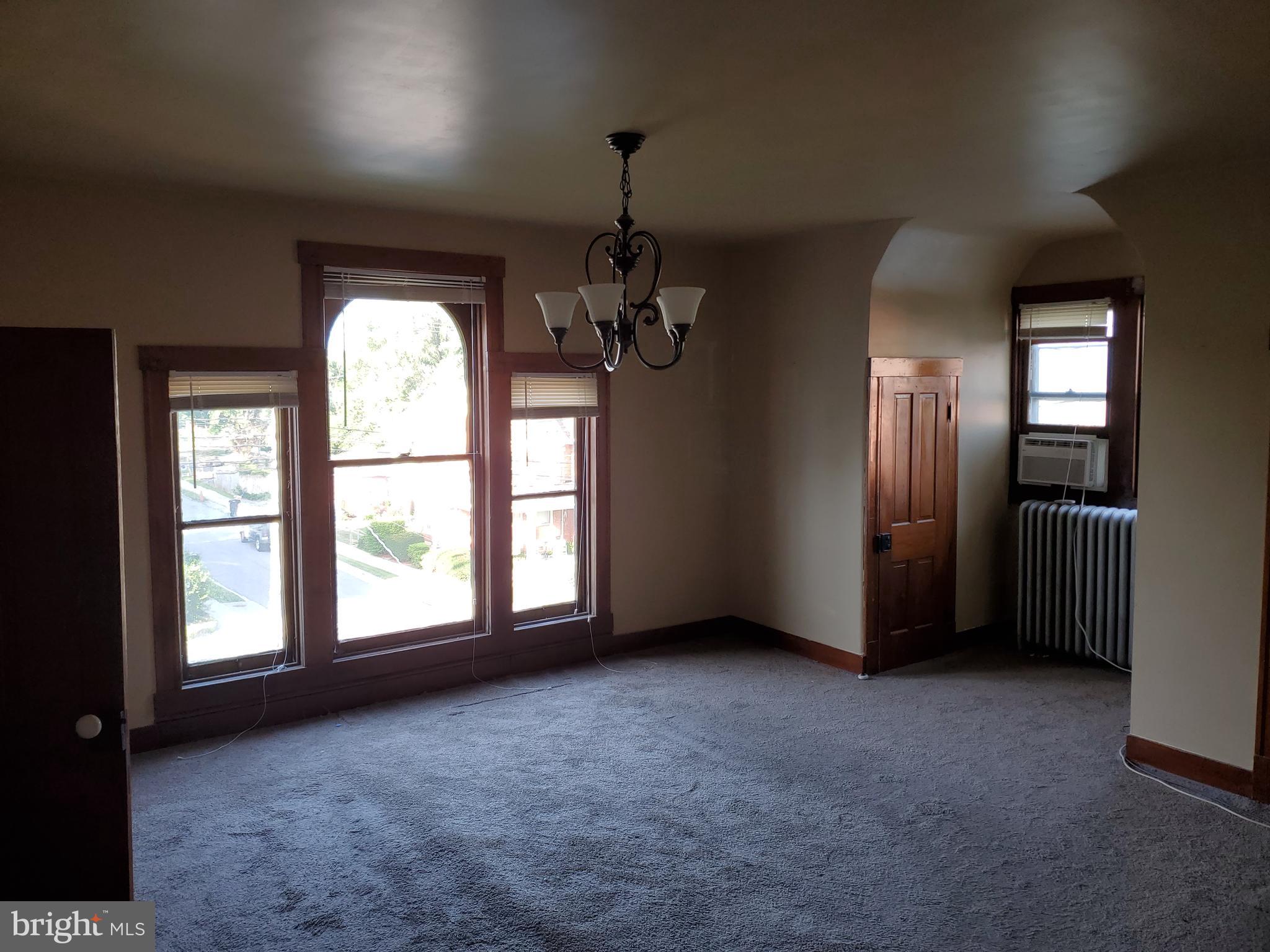 MIDDLETOWN - Residential