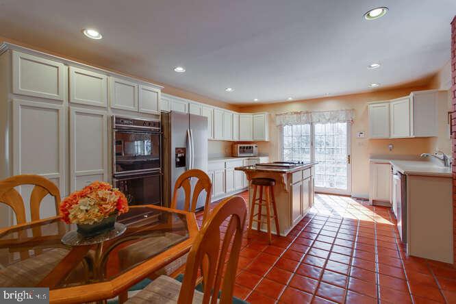 INDEPENDENCY - Residential