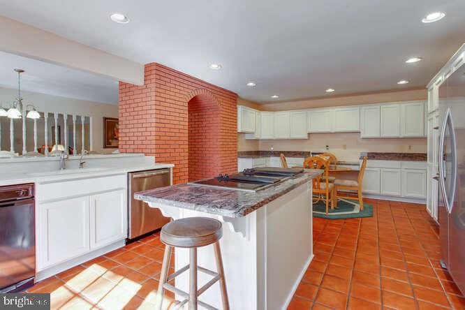 INDEPENDENCY - Residential