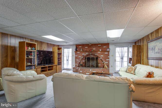 INDEPENDENCY - Residential