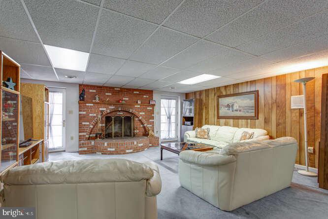 INDEPENDENCY - Residential