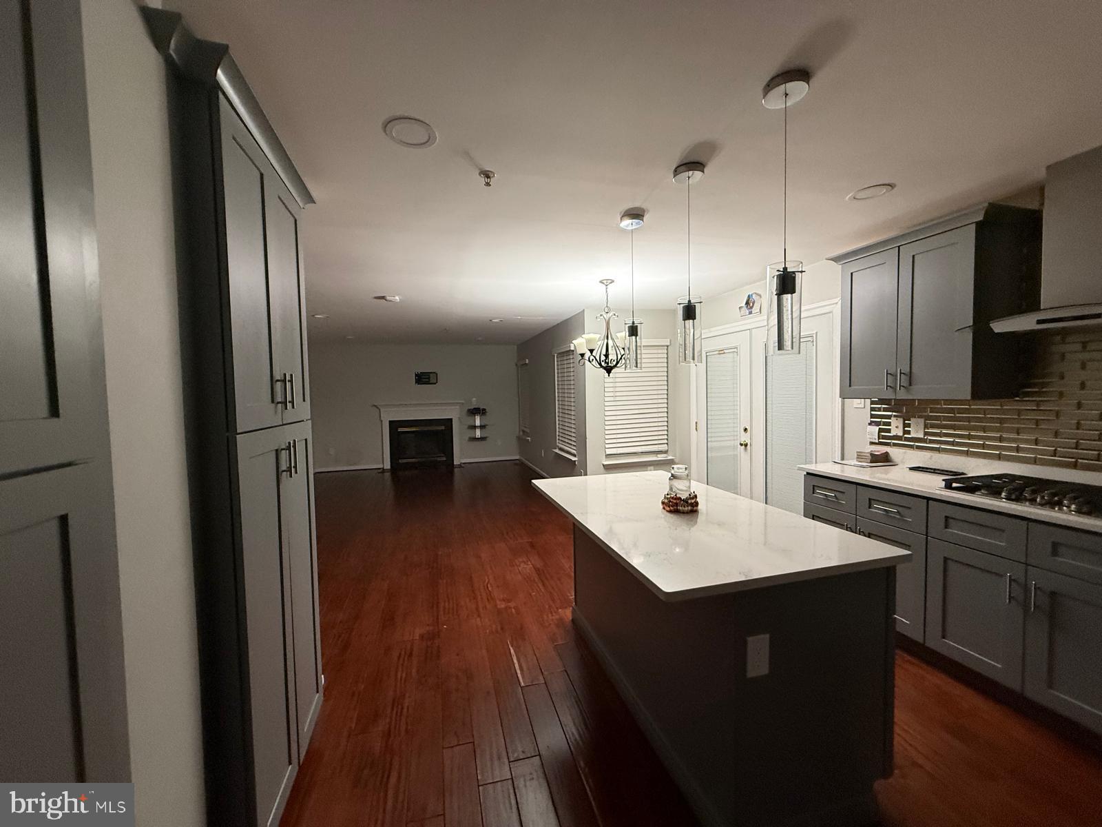 SPRINGDALE-PLAT 3> - Residential Lease