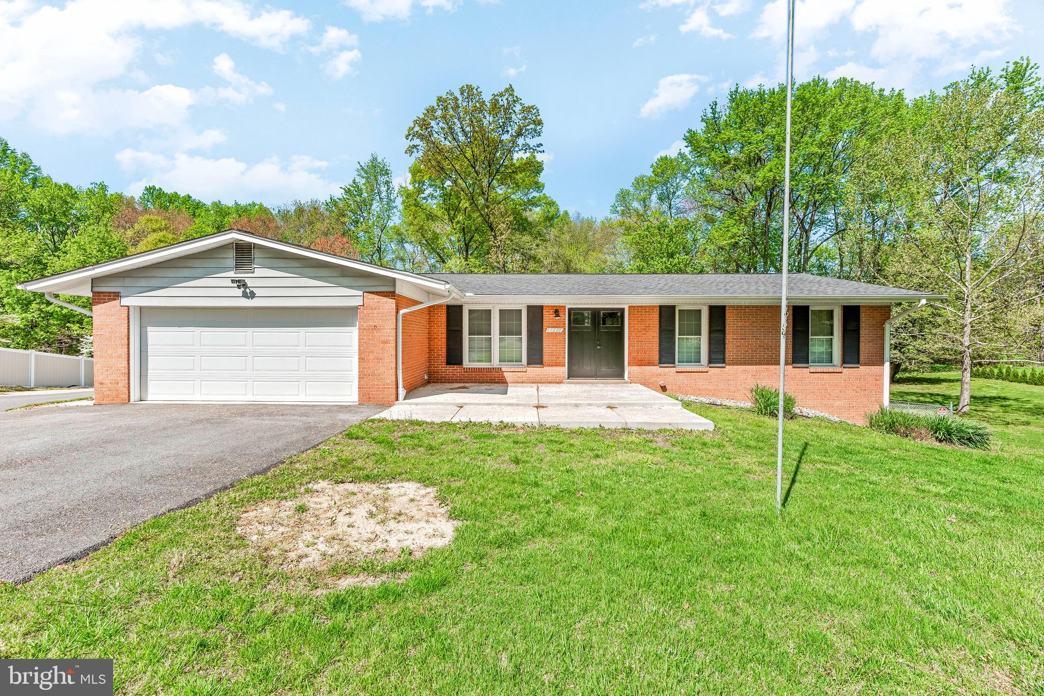 COUNTRY ROAD ESTATES - Residential