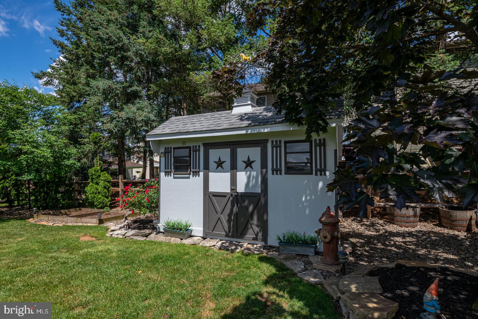 HEATHER KNOLL - Residential