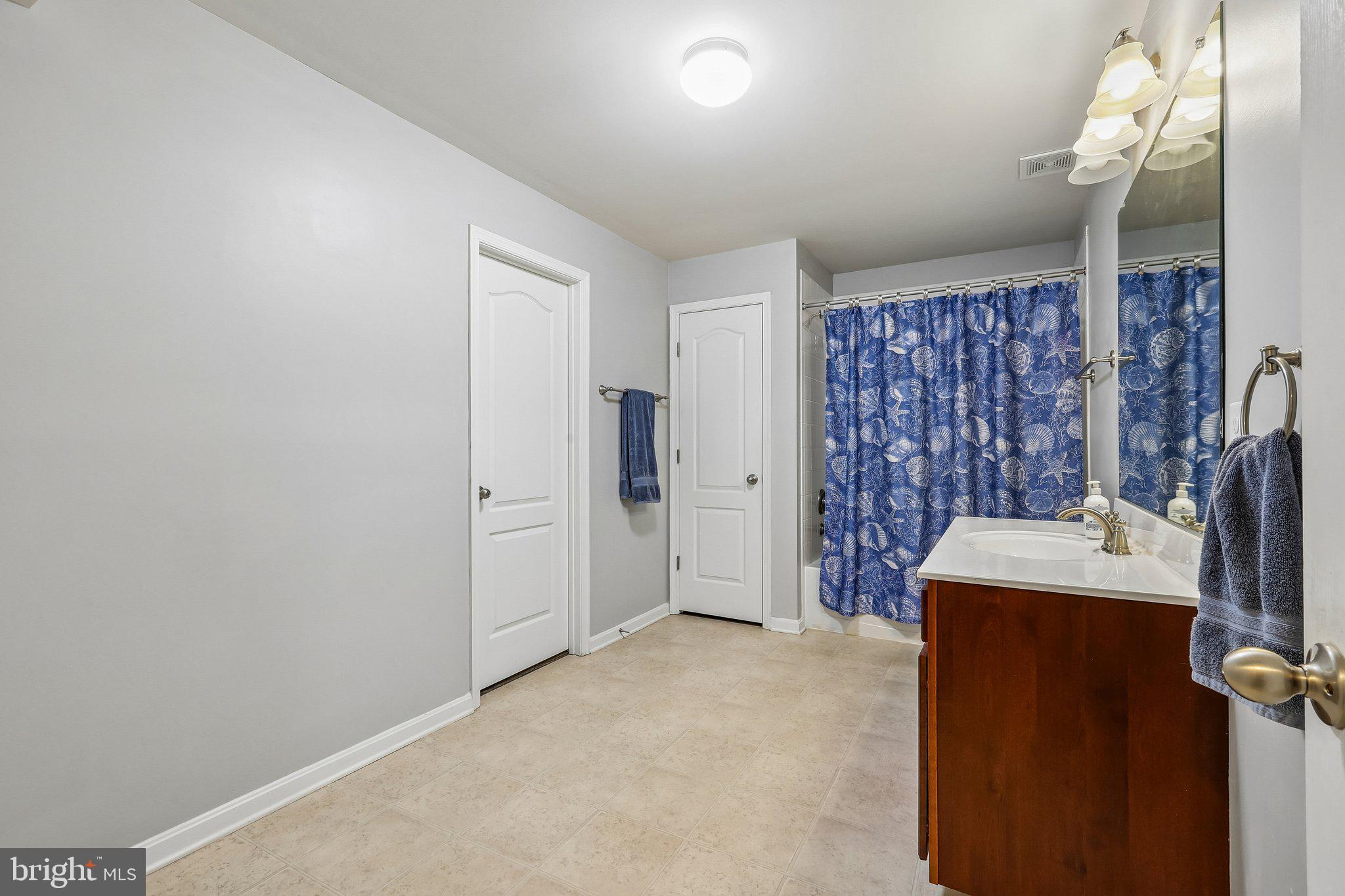 CLARKE'S CROSSING - Residential