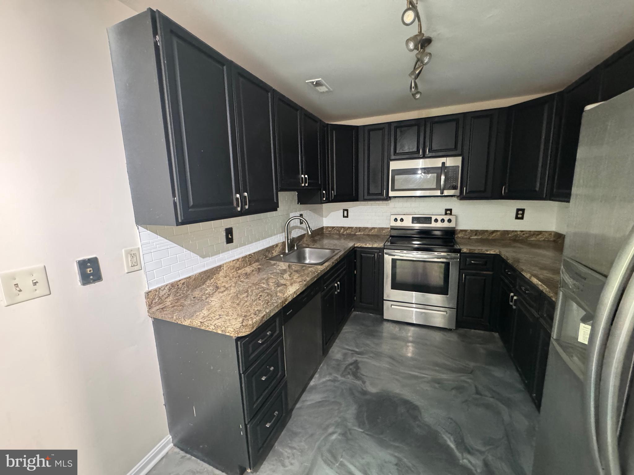 ACTON VILLAGE - Residential