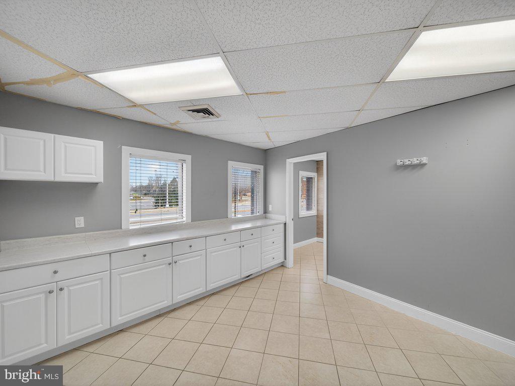REGULARS - Commercial Sale
