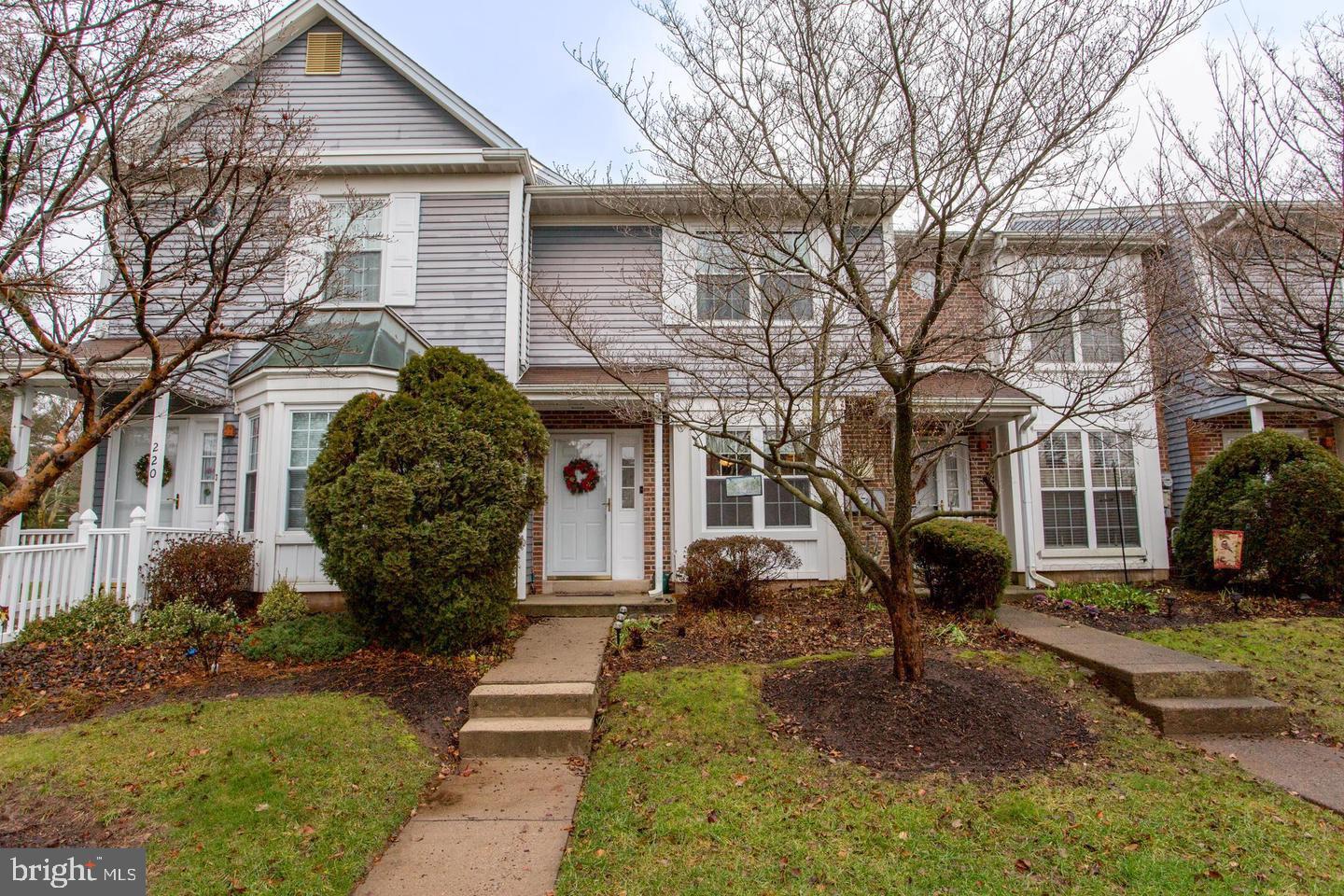 LIBERTY SQUARE - Residential Lease