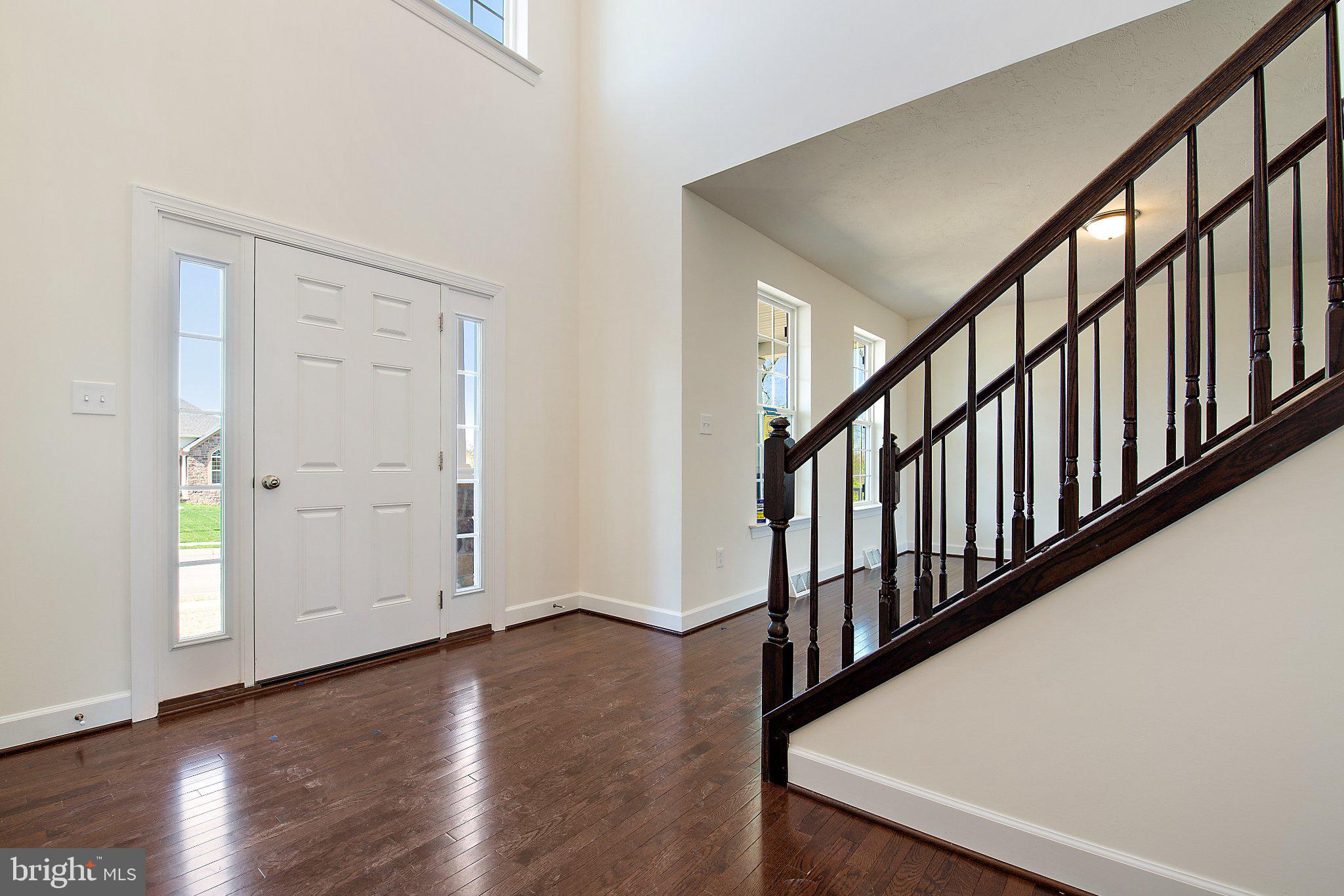 THORNBURY HUNT II - Residential