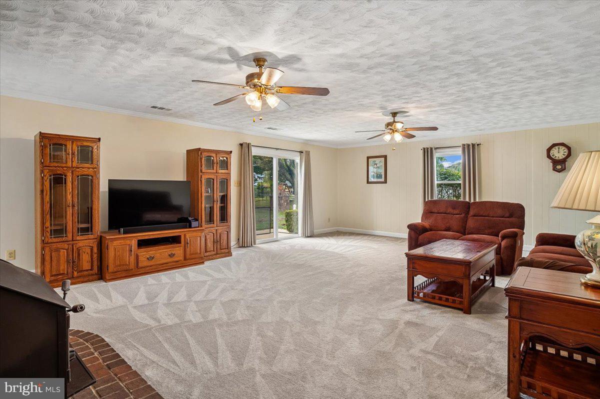 CAVALIER COUNTRY - Residential