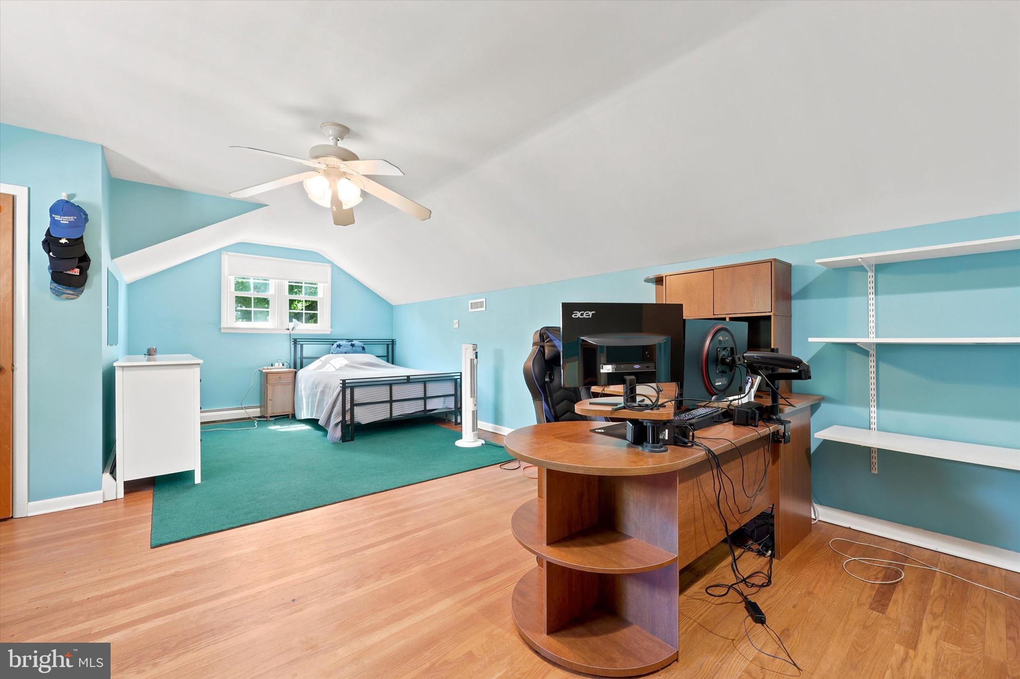 FORT WASHINGTON - Residential