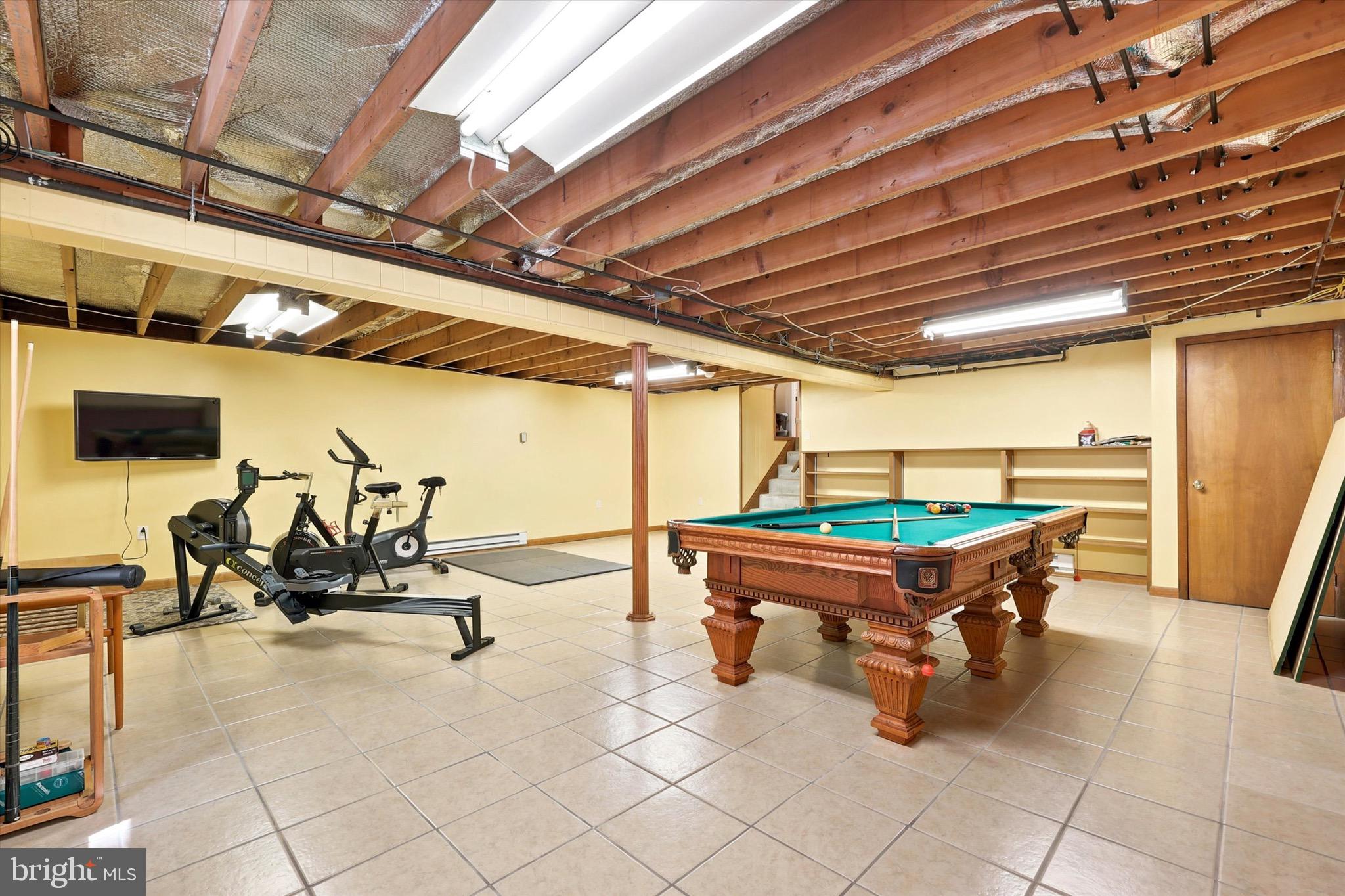 FORT WASHINGTON - Residential