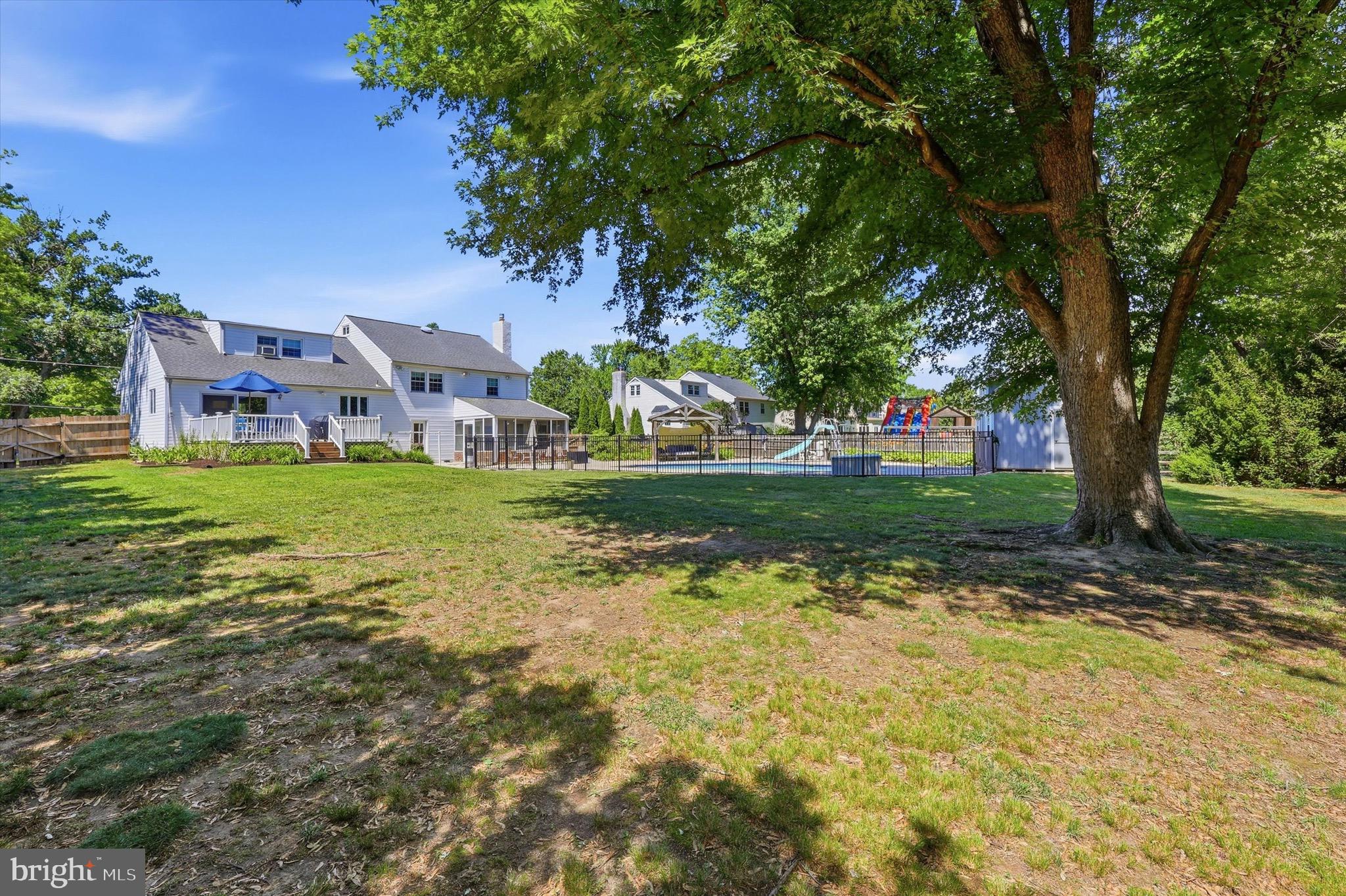 FORT WASHINGTON - Residential