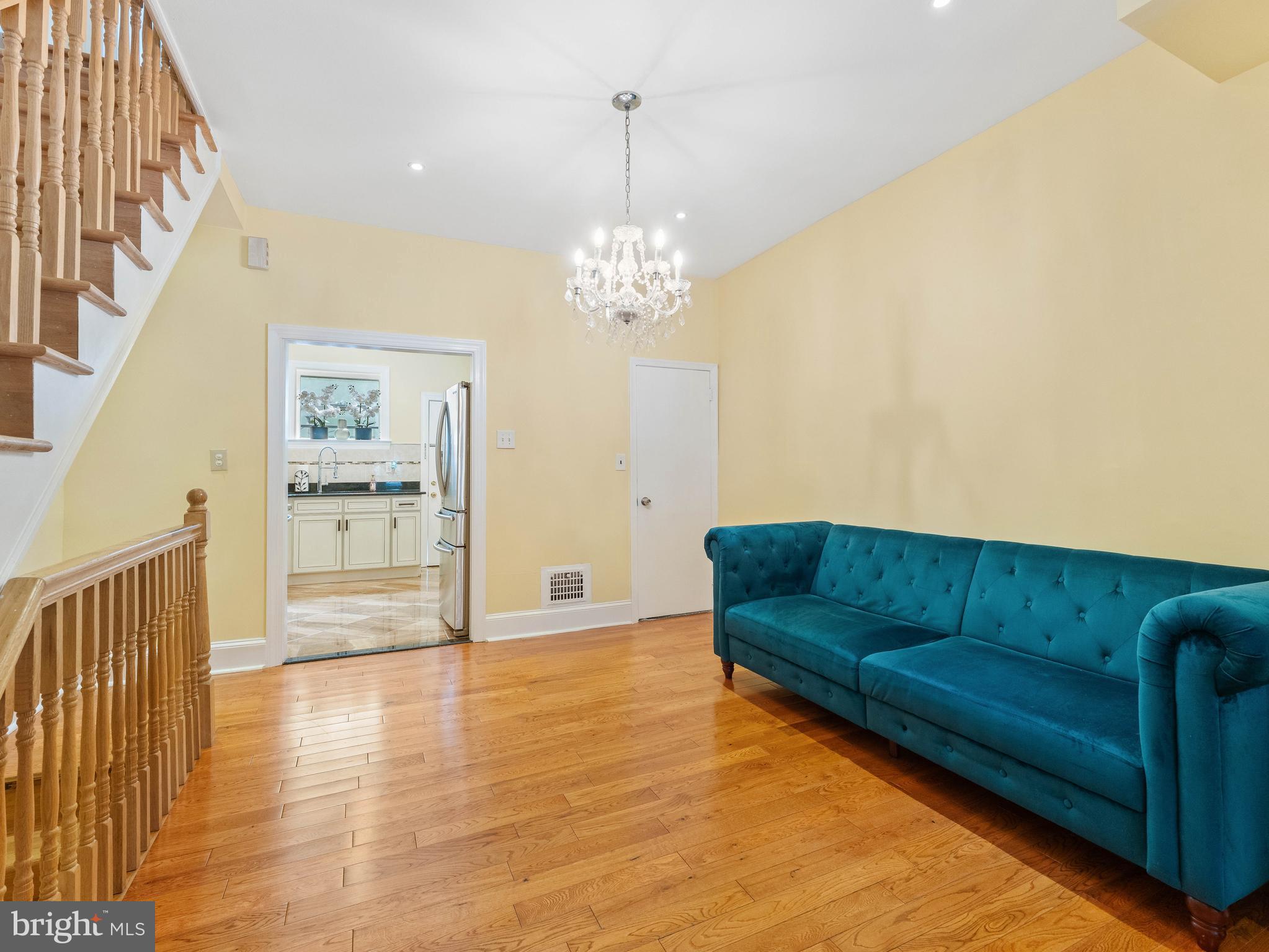 GIRARD ESTATES - Residential