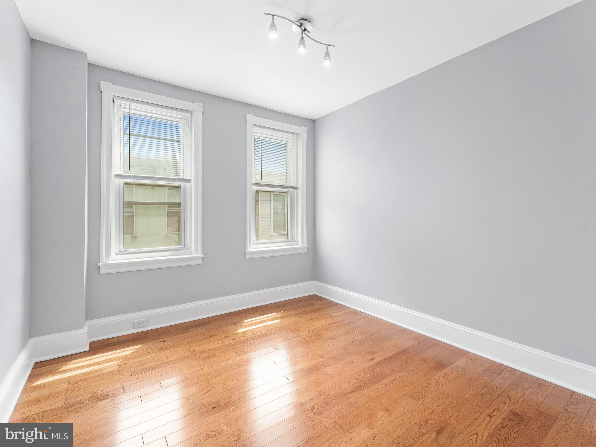 GIRARD ESTATES - Residential