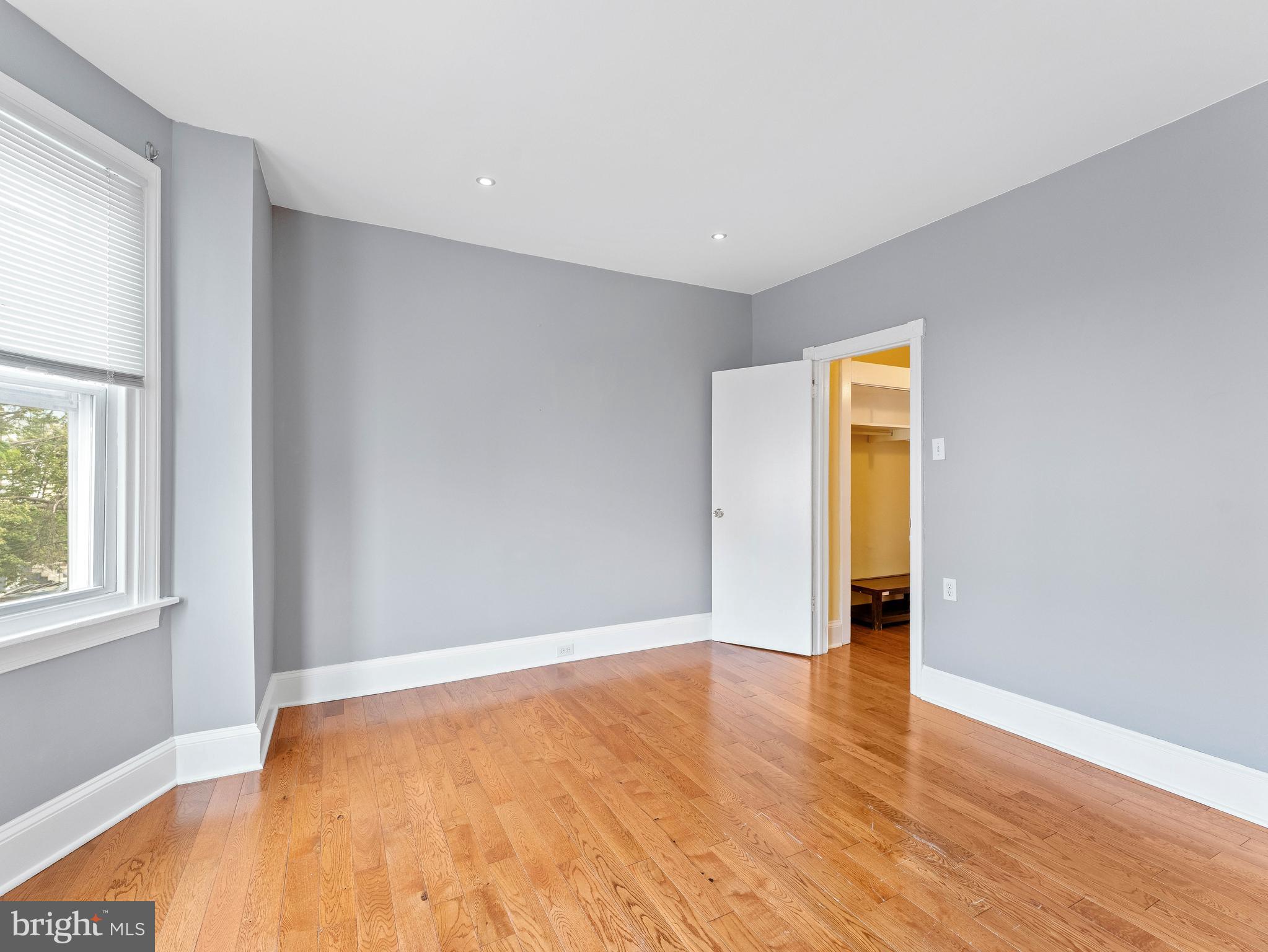 GIRARD ESTATES - Residential