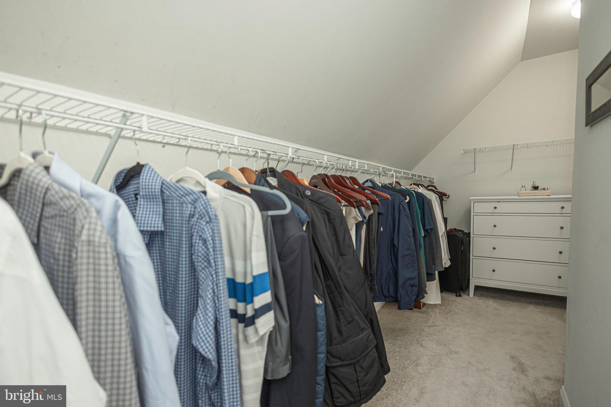 DOLINGTON ESTATES - Residential