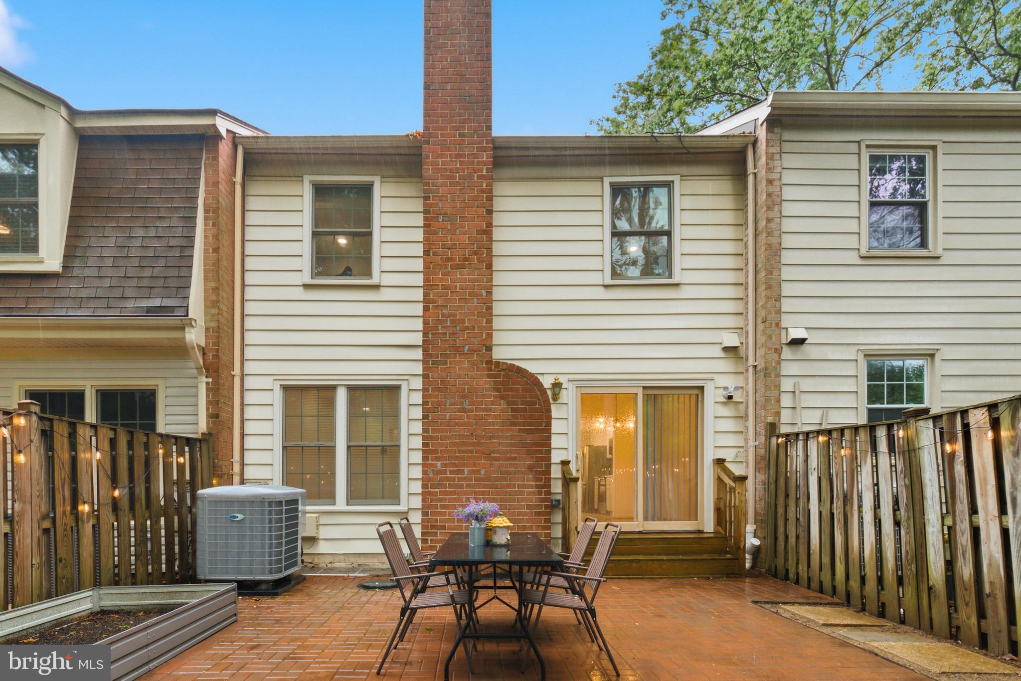 COUNTRY CREEK - Residential