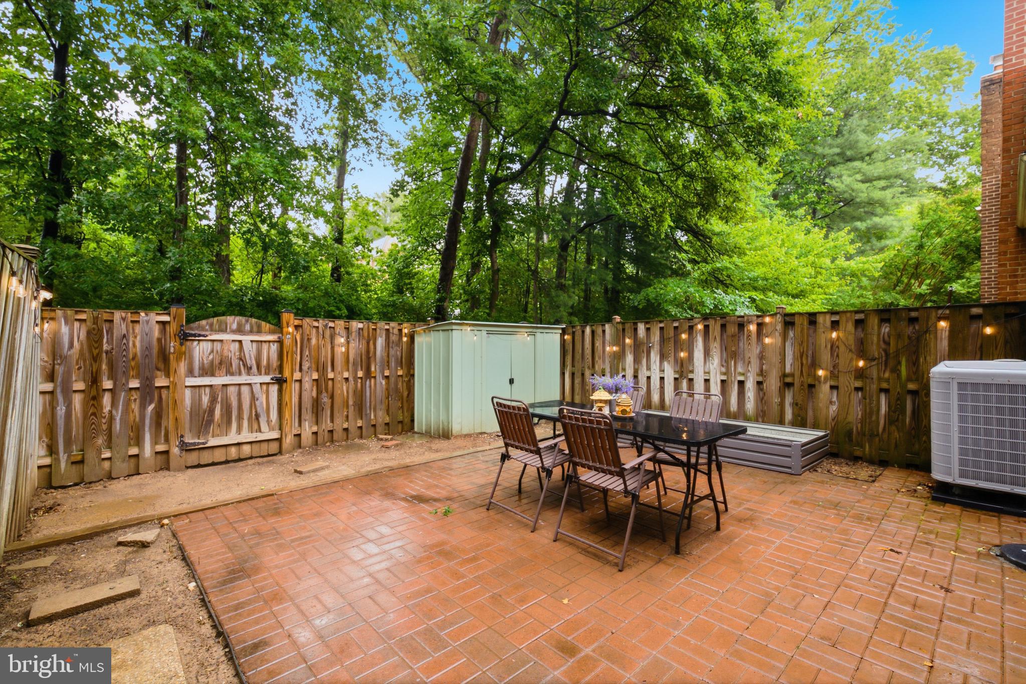 COUNTRY CREEK - Residential