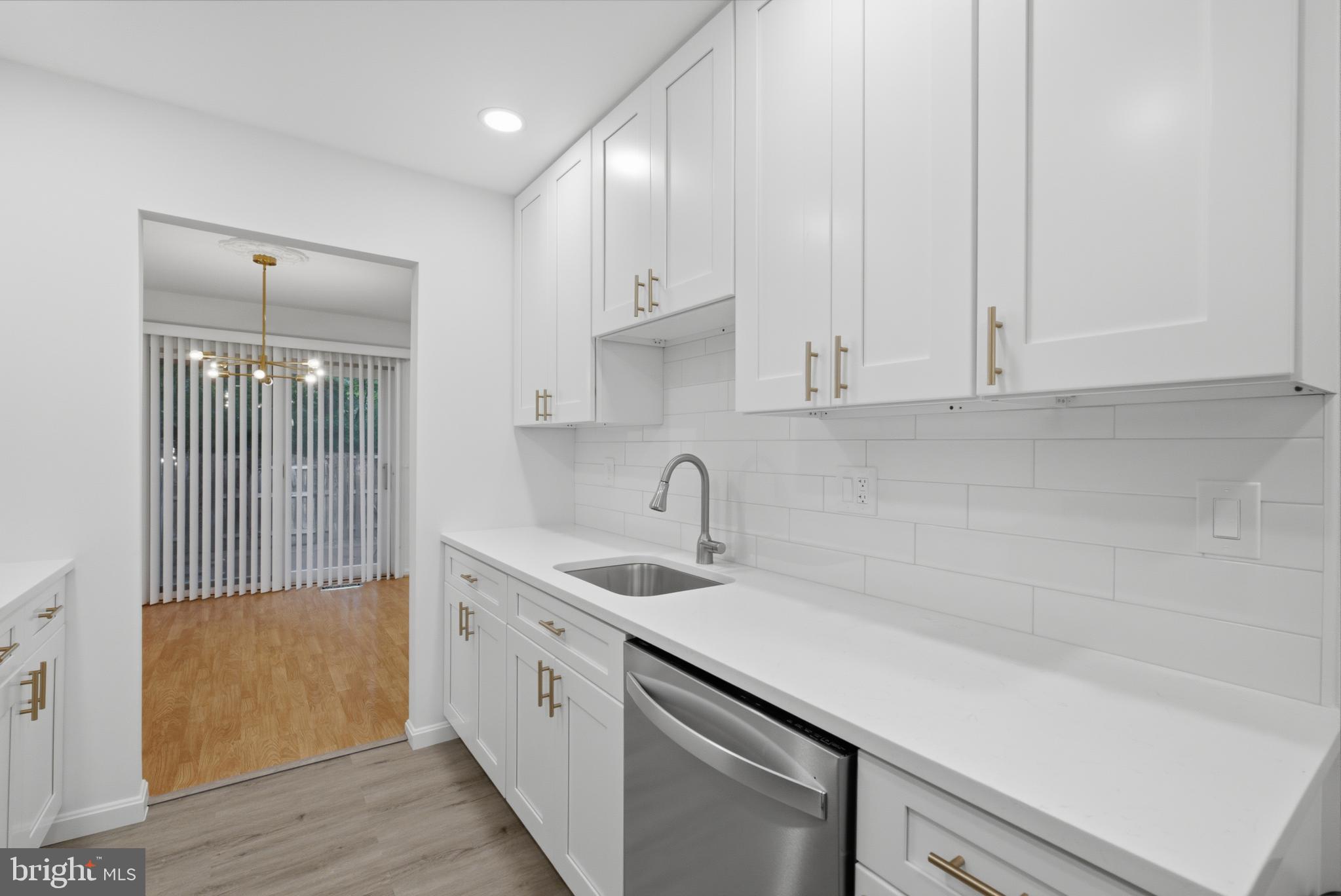 COUNTRY CREEK - Residential