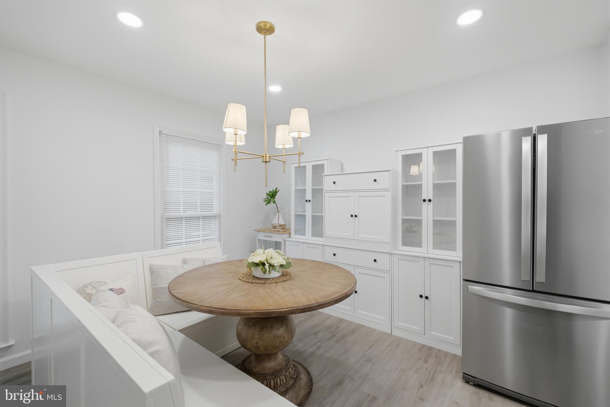 COUNTRY CREEK - Residential