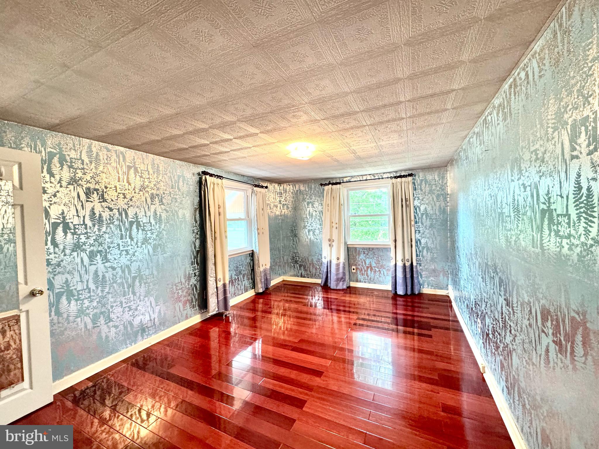 PHILADELPHIA (NORTHEAST) - Residential