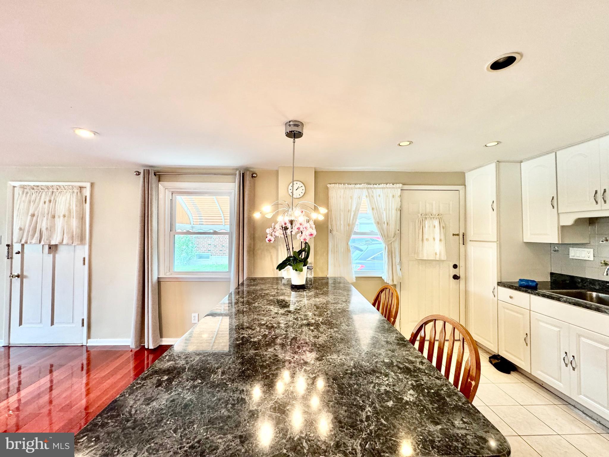 PHILADELPHIA (NORTHEAST) - Residential