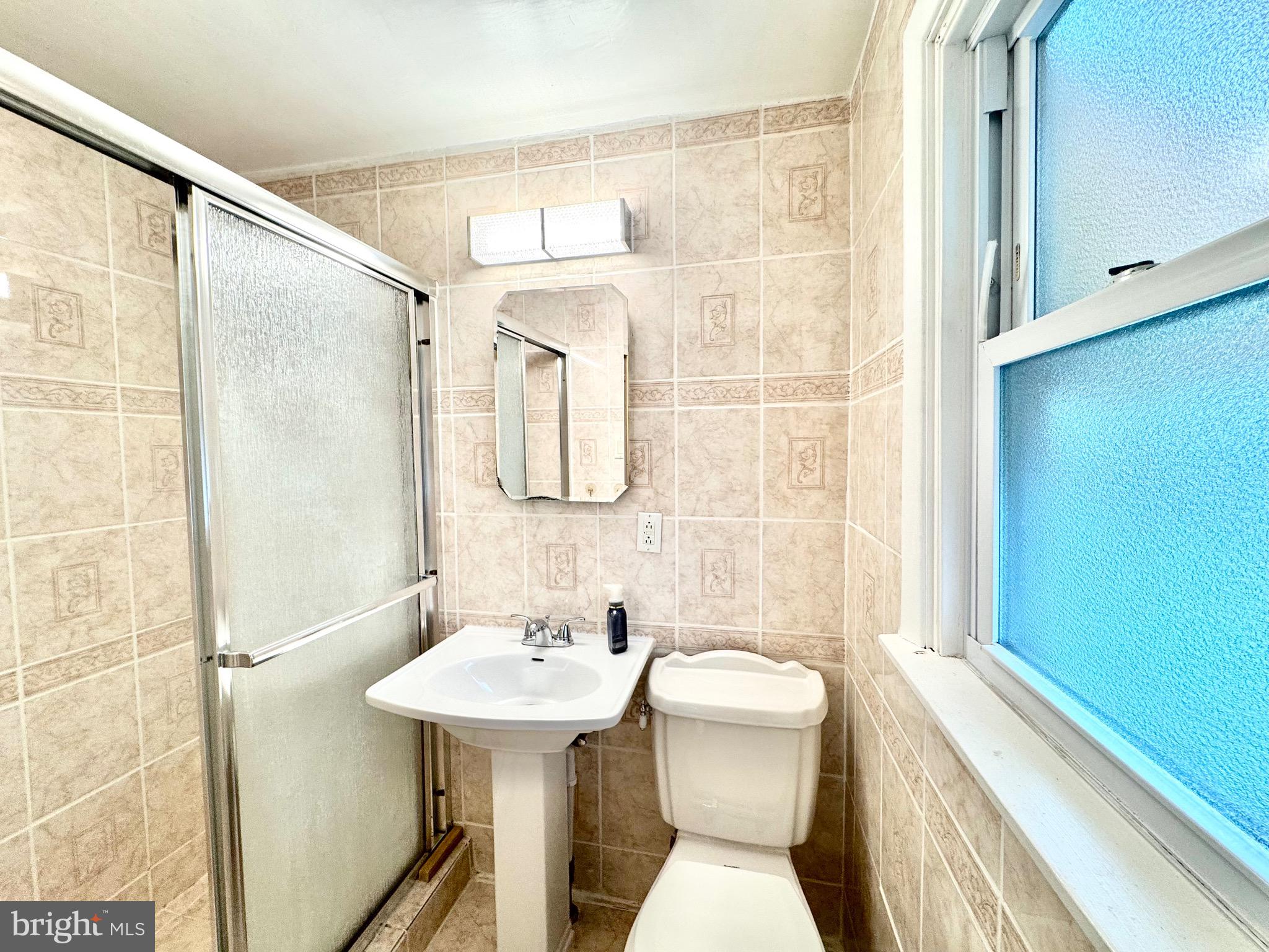 PHILADELPHIA (NORTHEAST) - Residential