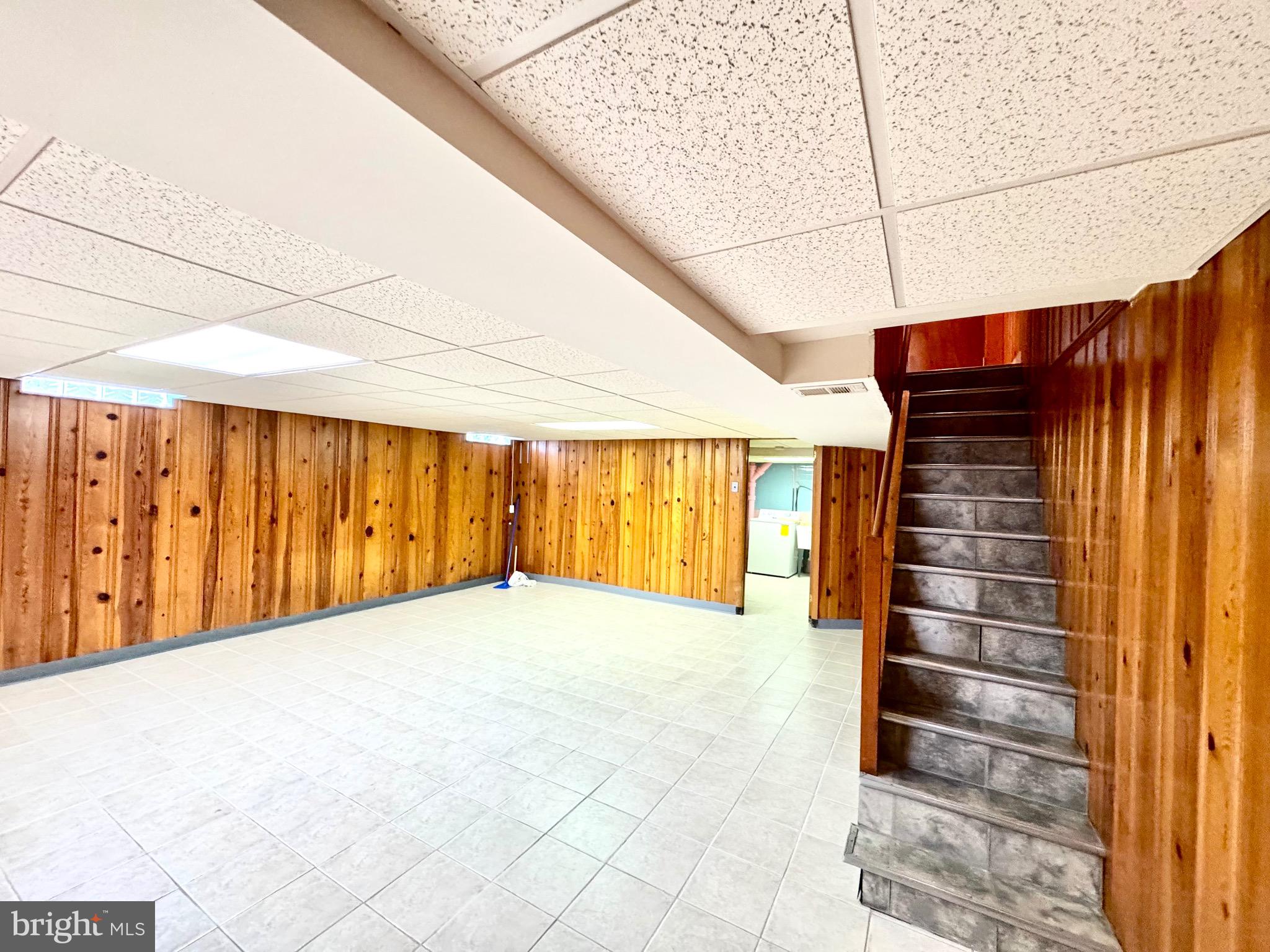 PHILADELPHIA (NORTHEAST) - Residential