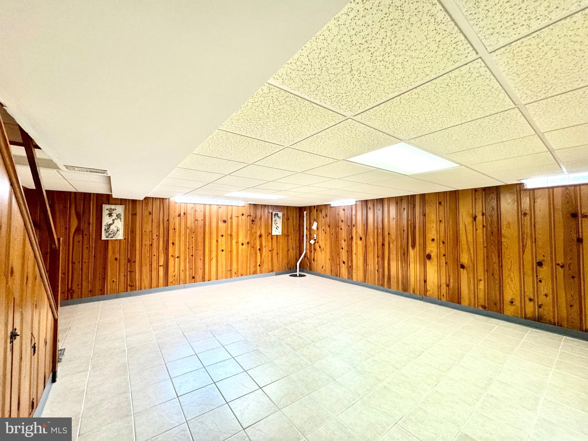 PHILADELPHIA (NORTHEAST) - Residential