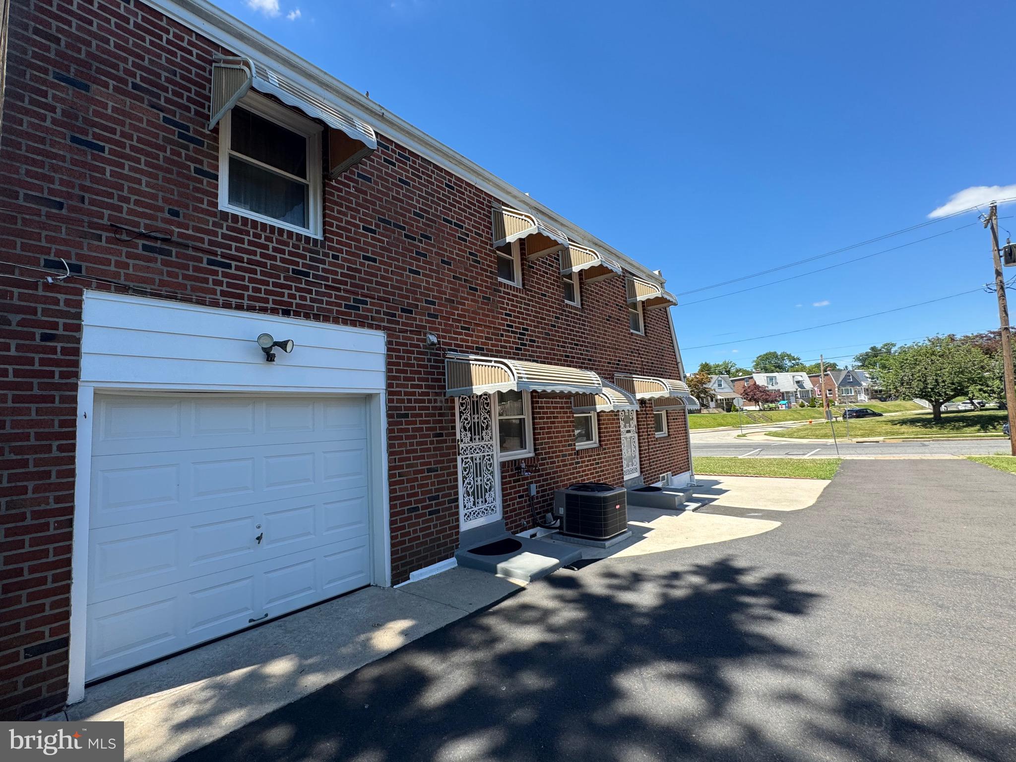 PHILADELPHIA (NORTHEAST) - Residential