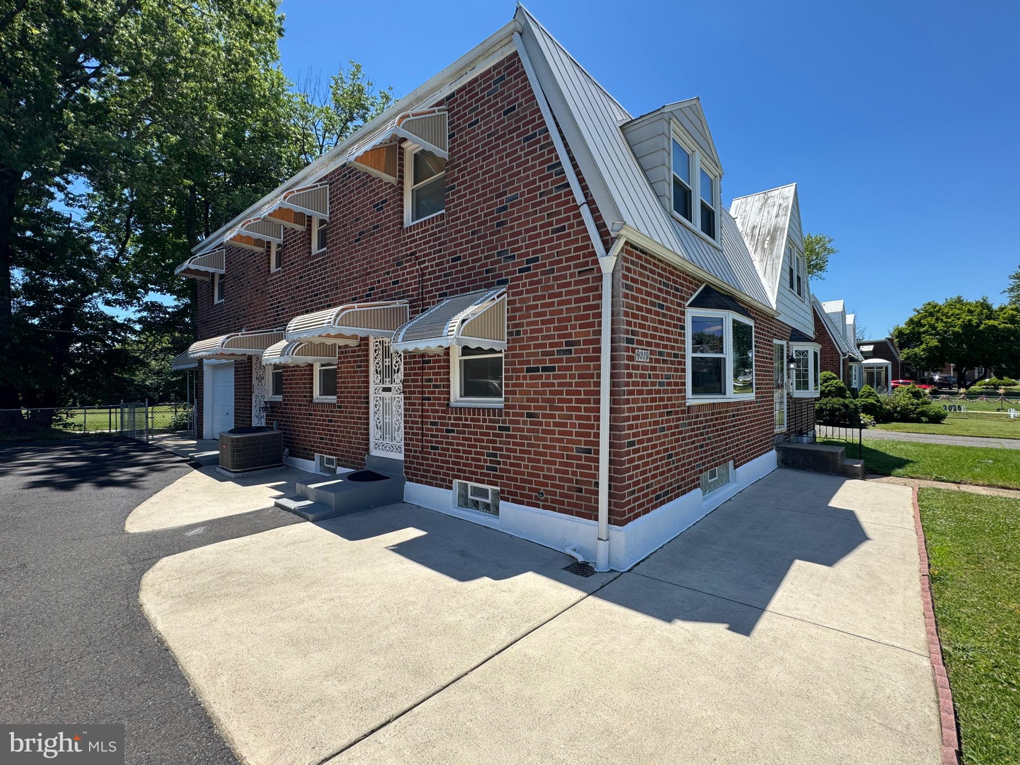 PHILADELPHIA (NORTHEAST) - Residential