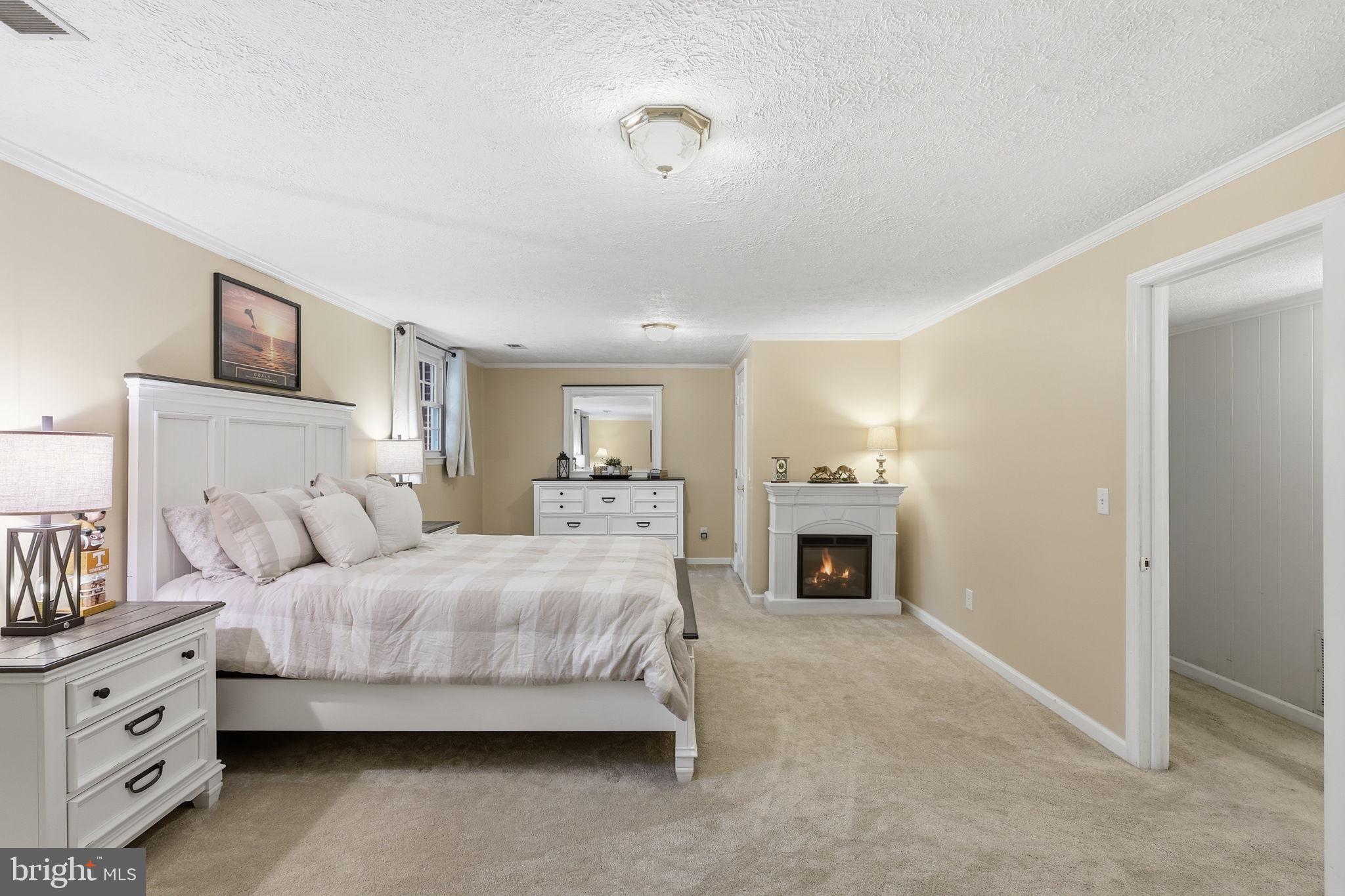 BATTLEFIELD ESTATES - Residential