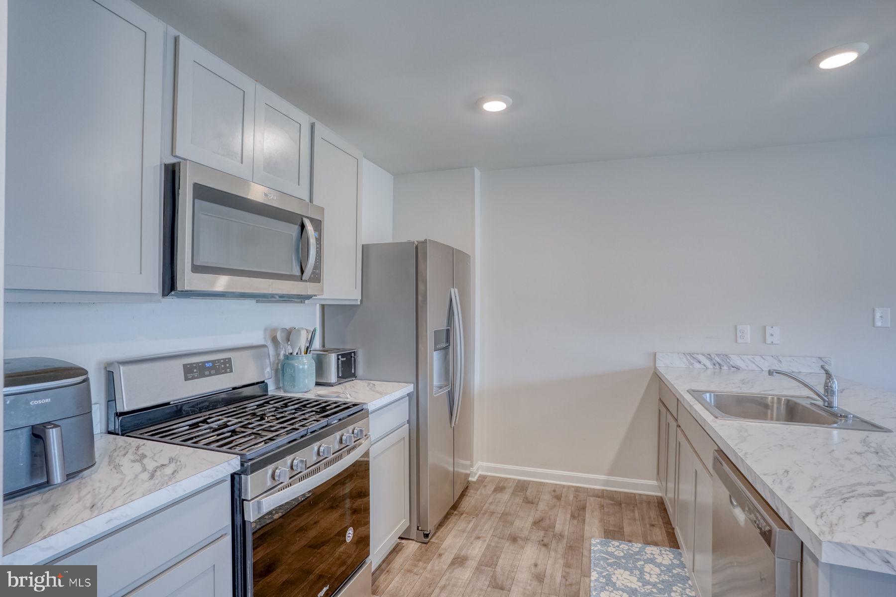 TIDBURY CROSSING - Residential