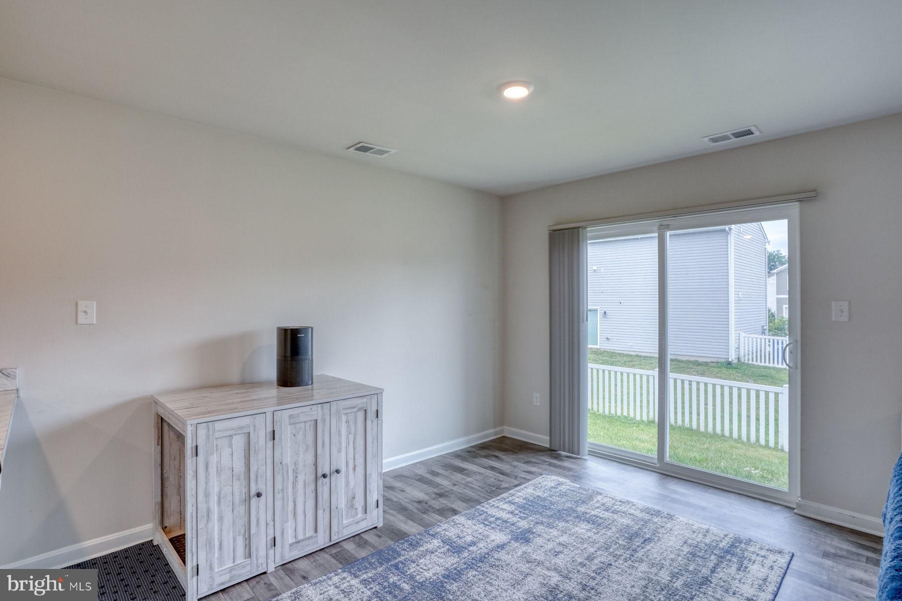 TIDBURY CROSSING - Residential