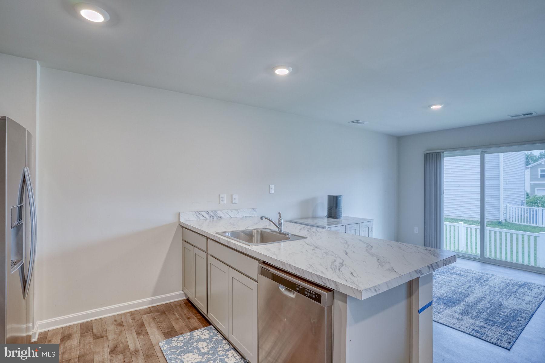 TIDBURY CROSSING - Residential