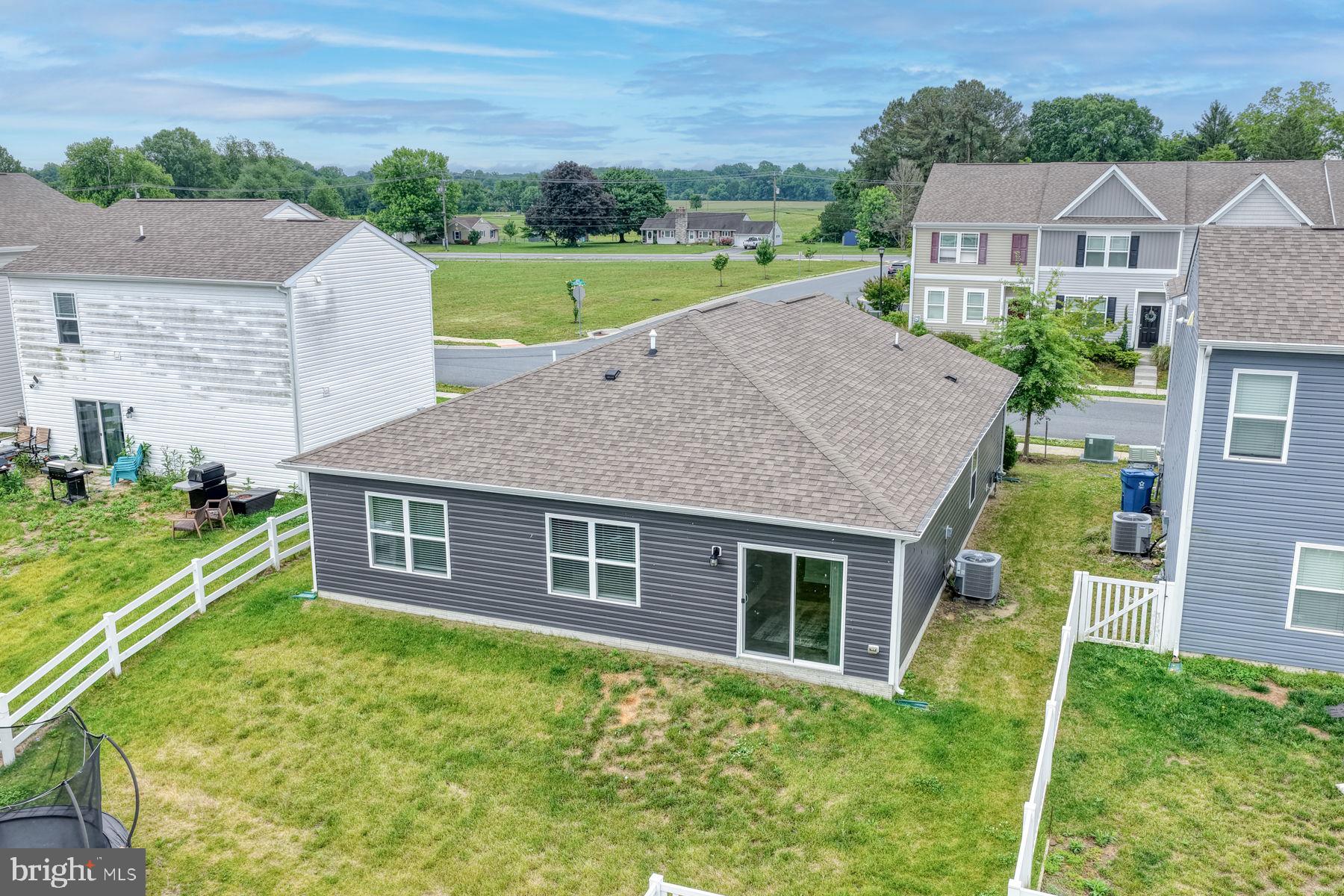 TIDBURY CROSSING - Residential
