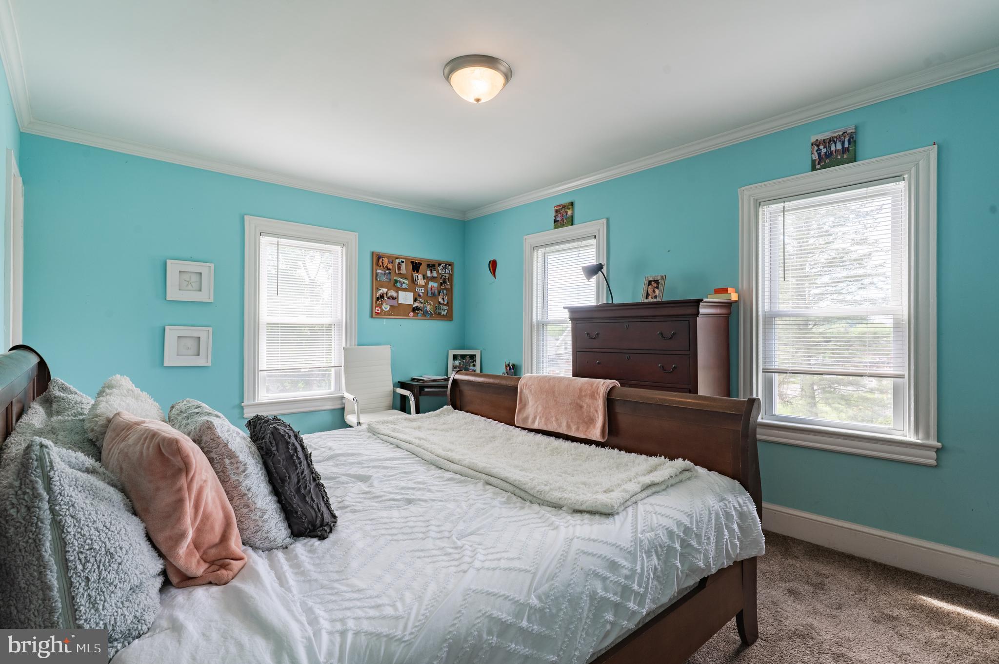 AMBLER HOUSE - Residential
