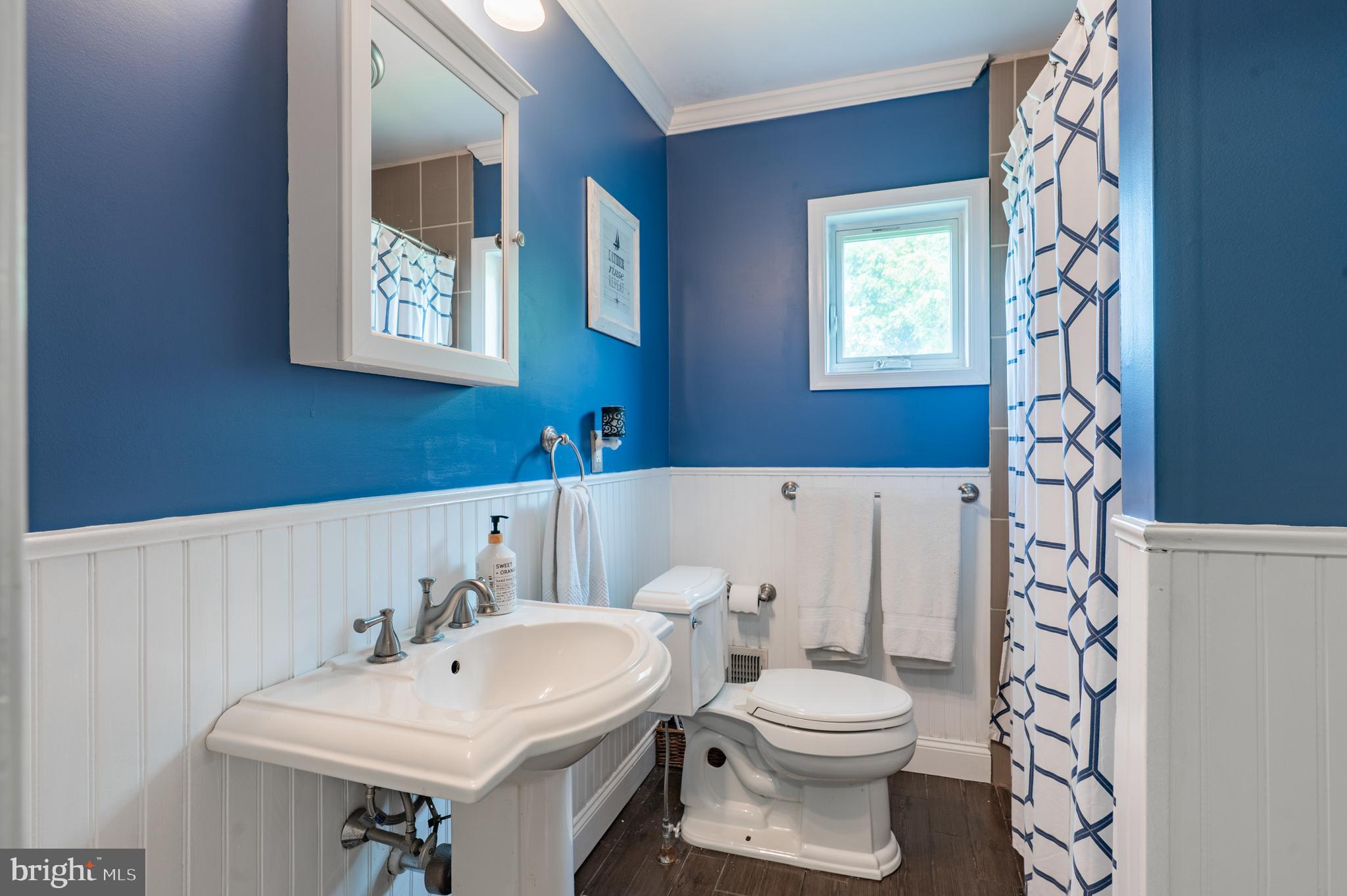 AMBLER HOUSE - Residential