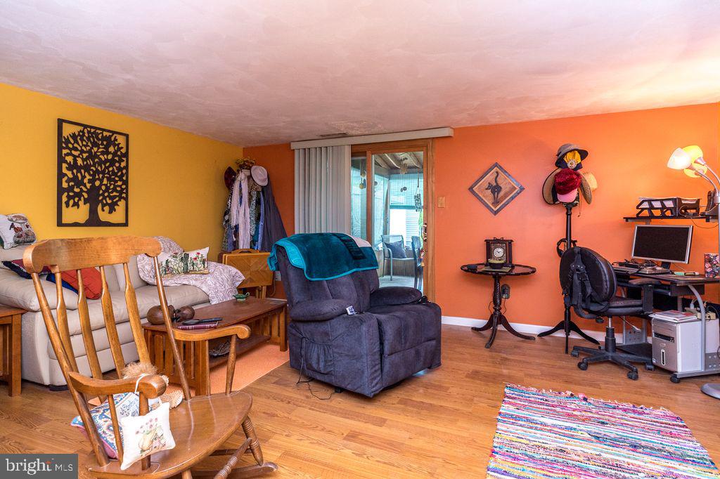 NESHAMINY VALLEY - Residential